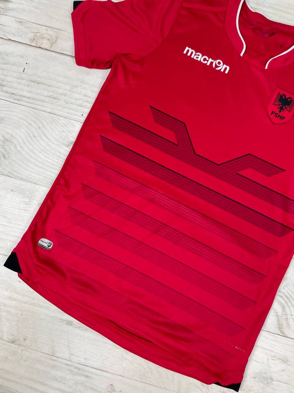 Vintage Macron Albania 2016 2017 Home Shirt Soccer Jersey Size US S / EU 44-46 / 1 - 3 Thumbnail