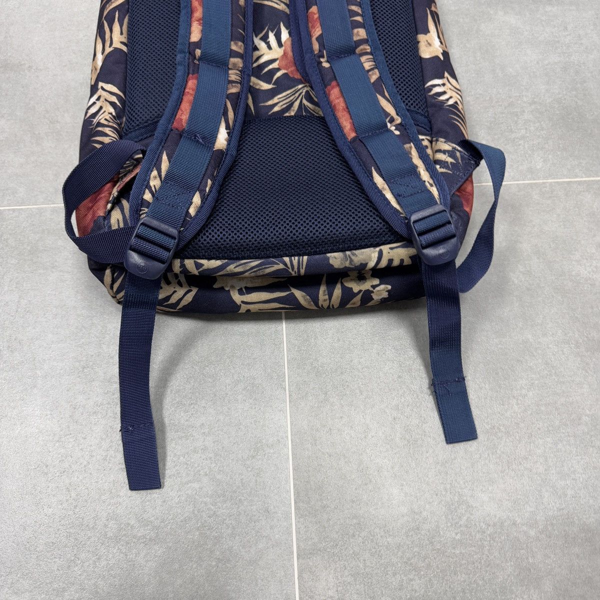 Herschel Supply Co. Herschel Supply Co. Floral Print Retreat Backpack Size ONE SIZE - 21 Thumbnail