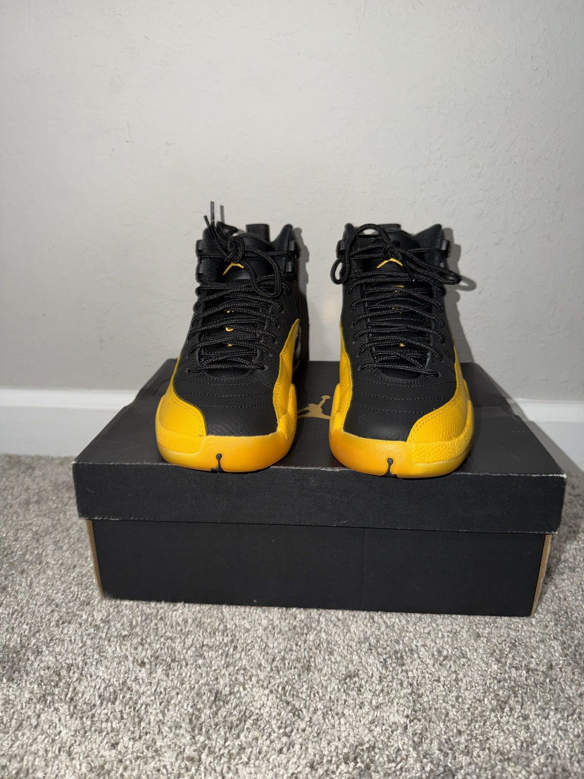 Jordan Brand Jordan 12 Retro University Gold Size US 6.5 / EU 39-40 - 3 Thumbnail