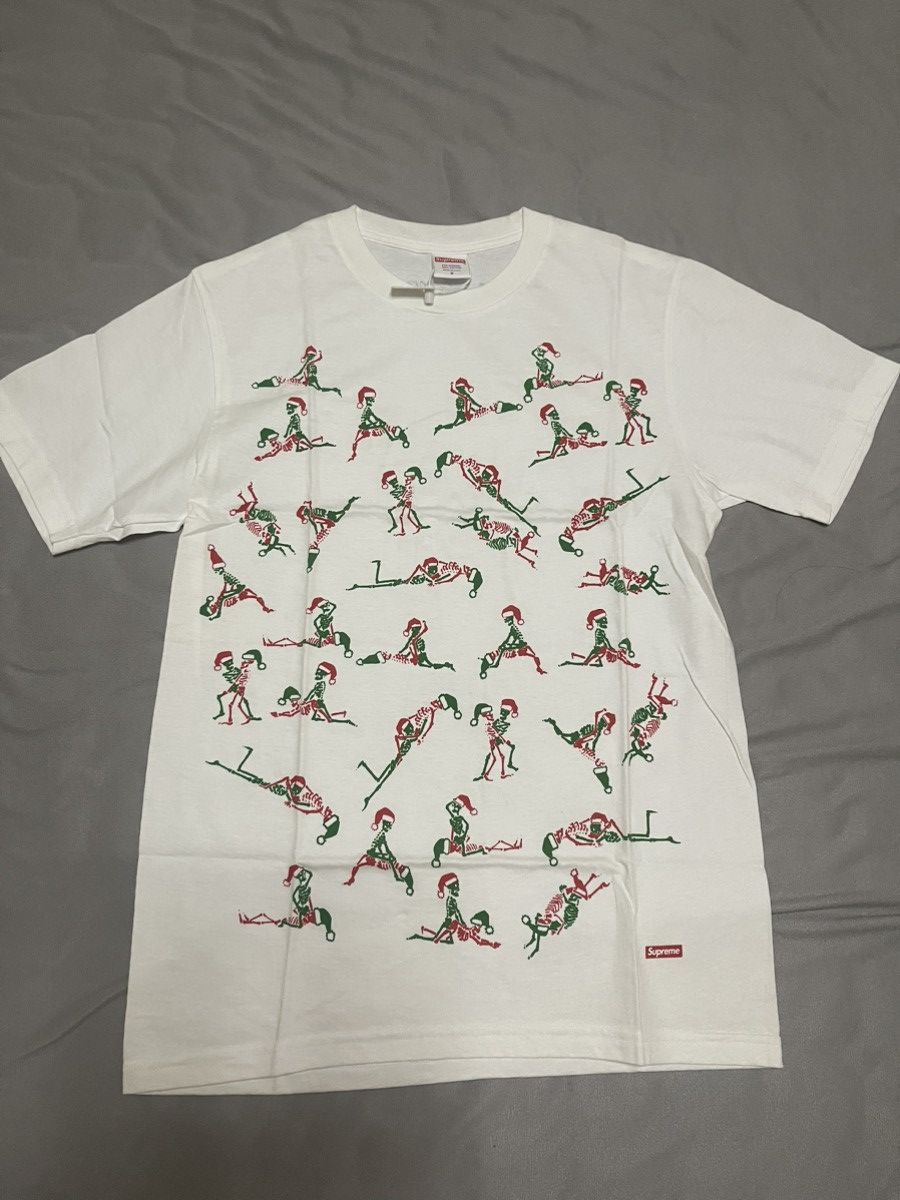 Supreme Supreme Christmas 2017 tee ds Size US S / EU 44-46 / 1 - 1 Thumbnail