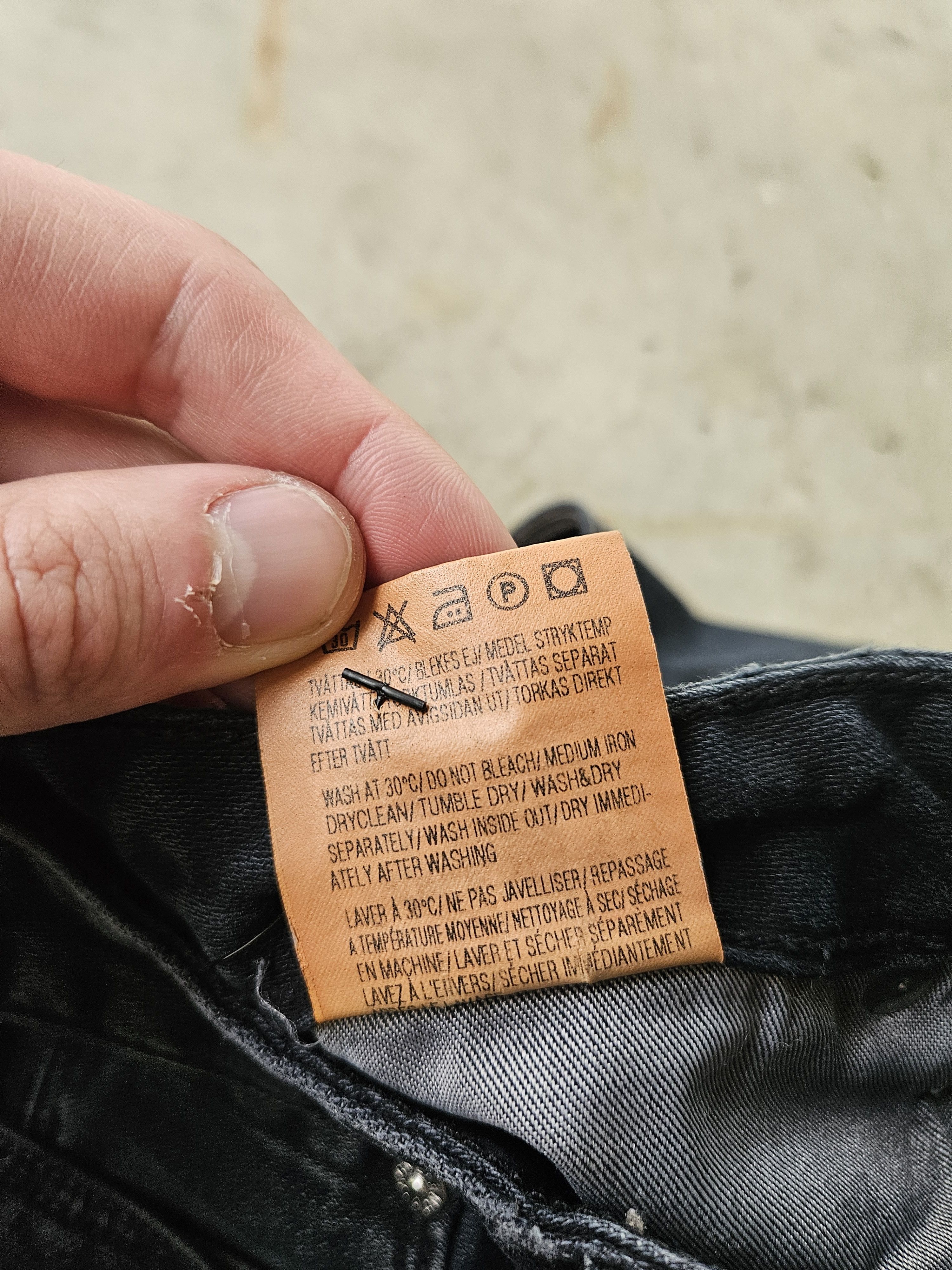 Acne Studios Hug Blackness Dark Blue Leather Patch Denim Jeans Size US 28 / EU 44 - 11 Thumbnail