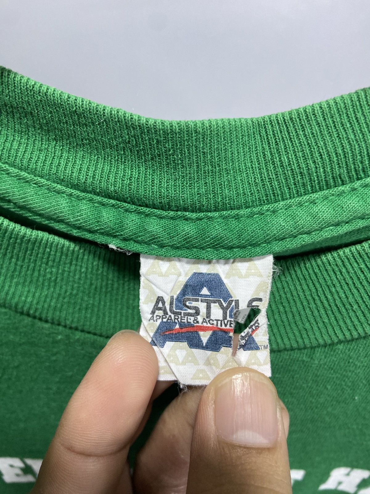 Alstyle Vintage University of Hawaii t shirt Size US XS / EU 42 / 0 - 3 Thumbnail