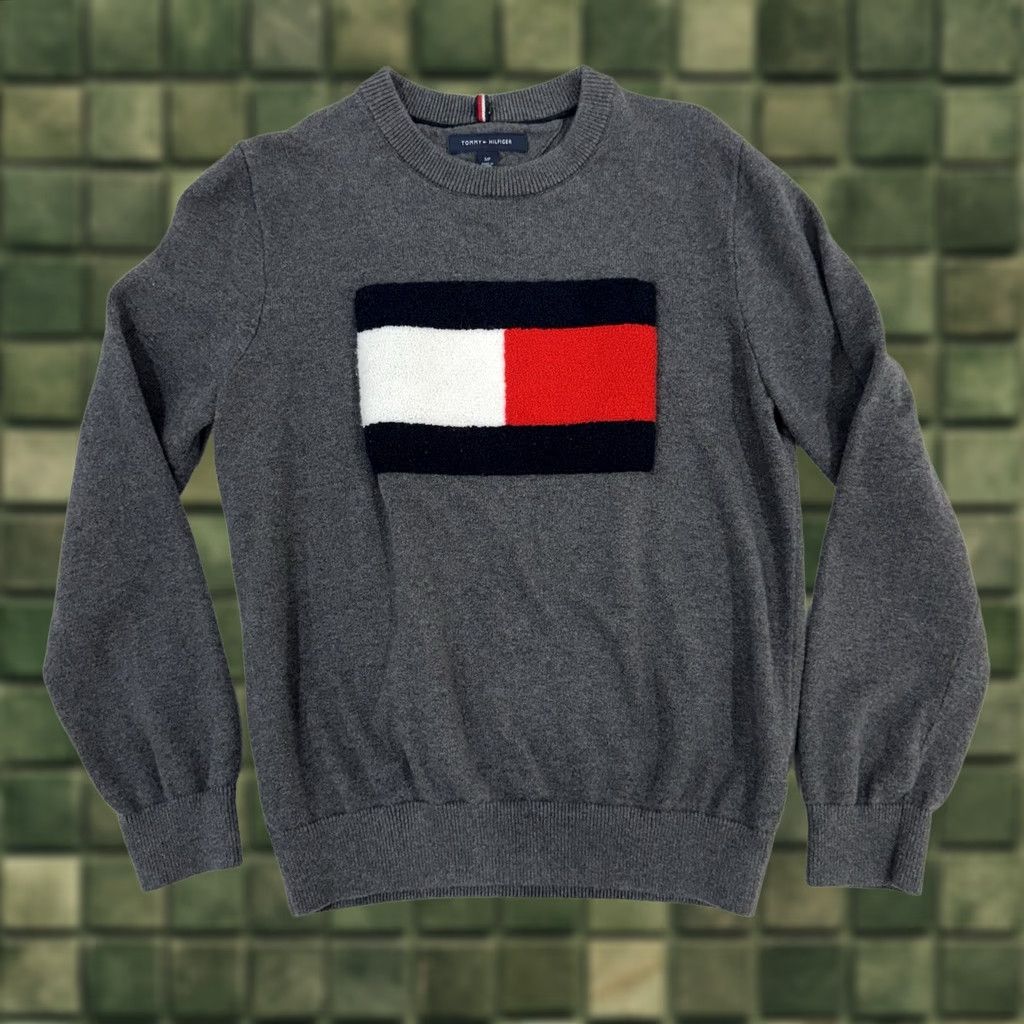 Tommy Hilfiger VINTAGE Tommy Hilfiger Knit Crewneck Sweater Unisex Adults Small Gray Cable-Knit Logo 90s Timeless Pullover Size US S / EU 44-46 / 1 - 1 Thumbnail