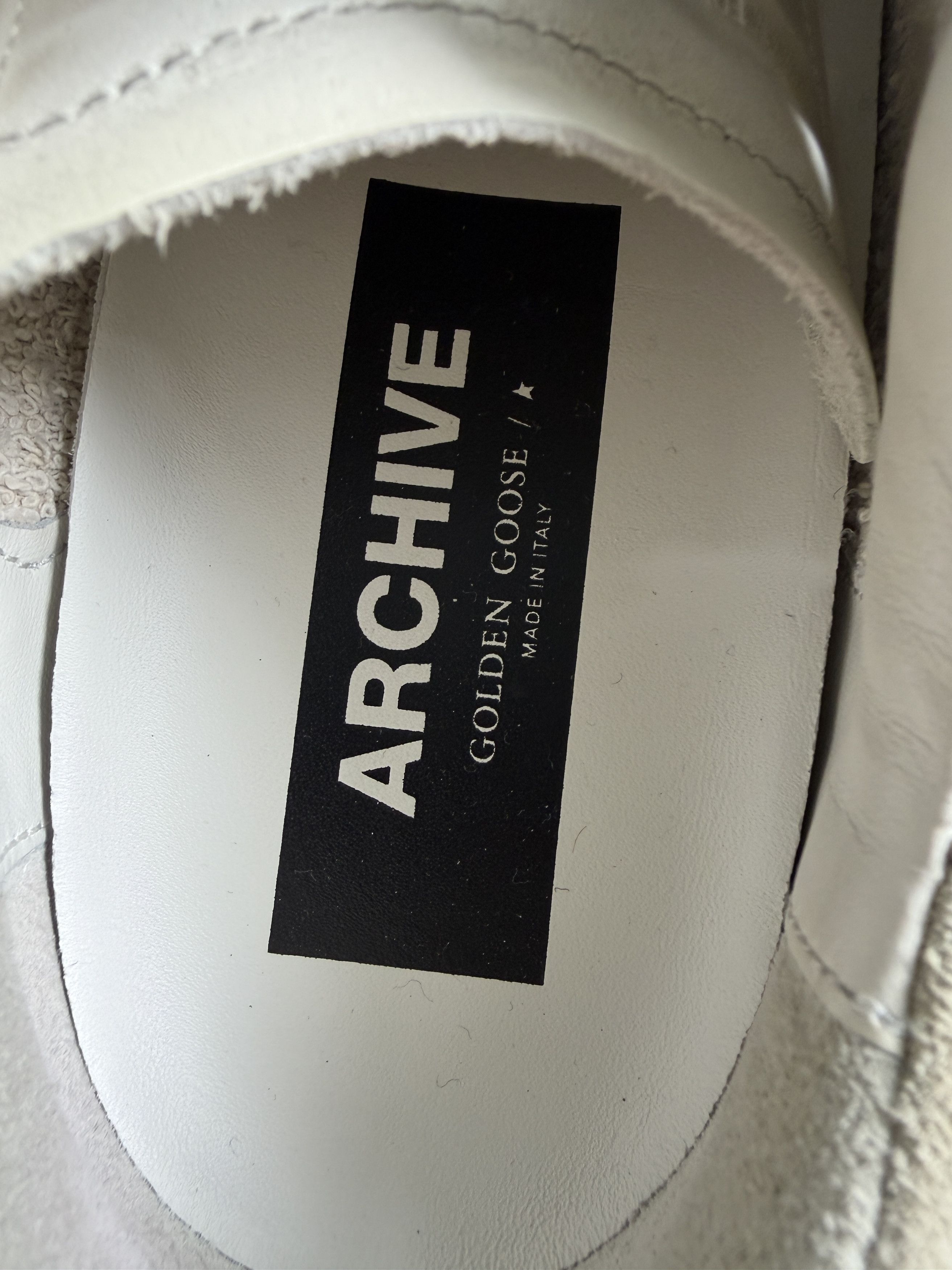 Golden Goose ARCHIVE Size US 8 / IT 38 - 3 Thumbnail