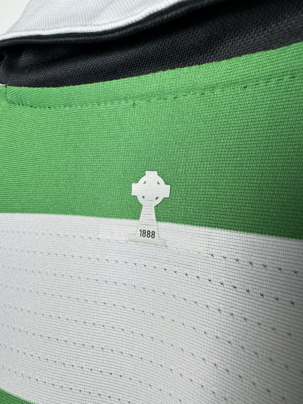 Umbro Celtic 2004 2006 Home Football Shirt Soccer Jersey Umbro Size US L / EU 52-54 / 3 - 8 Thumbnail