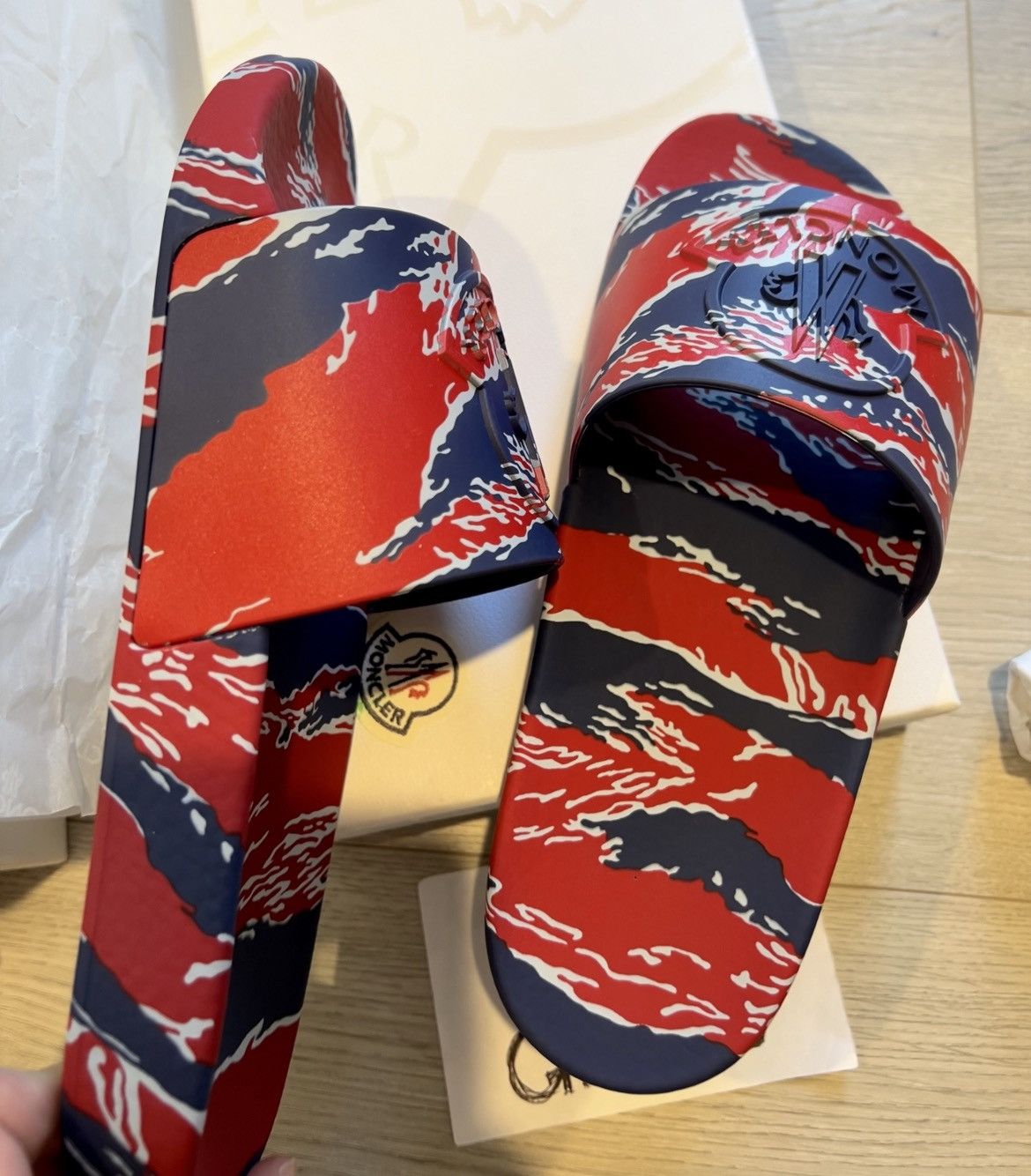 Moncler Moncler Blue Red Basile Embossed Logo Rubber Pool Slides 41 Size US 8 / EU 41 - 8 Thumbnail