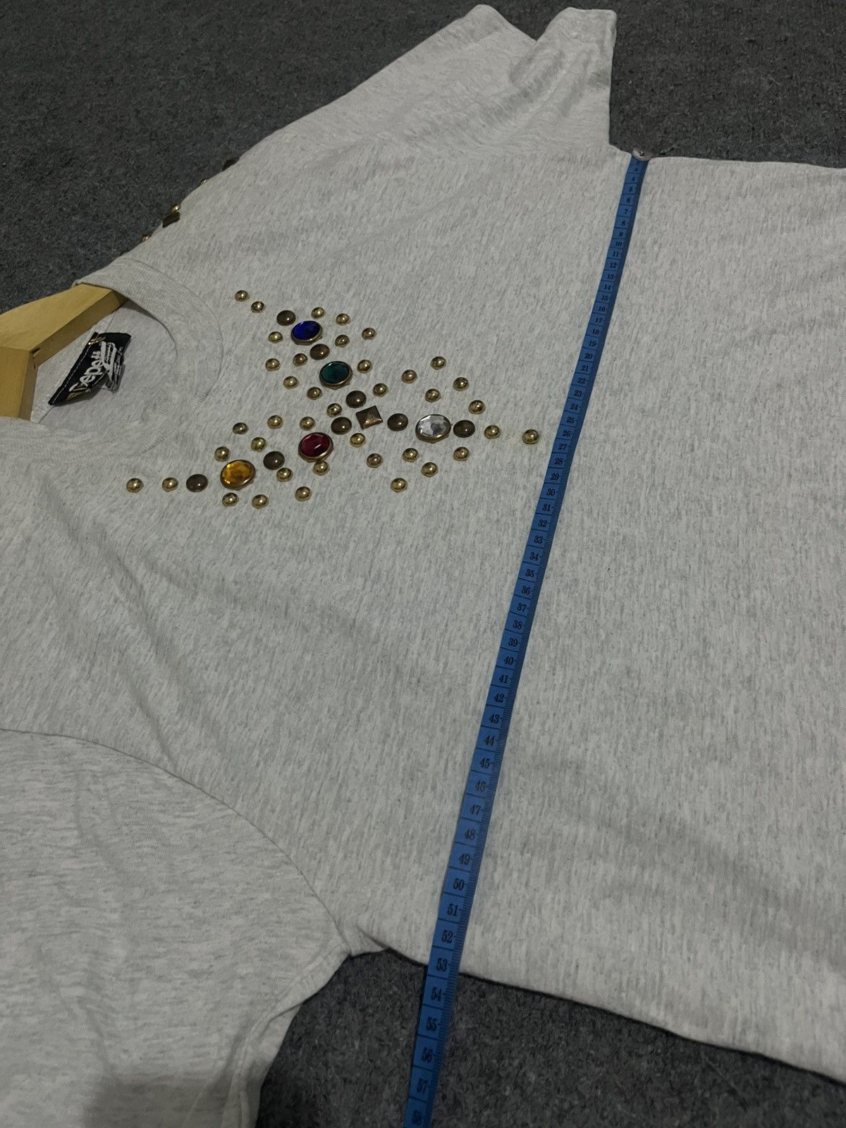 If Six Was Nine VINTAGE 90s GEPETTO Bejeweled Studded Tee Size US L / EU 52-54 / 3 - 13 Thumbnail