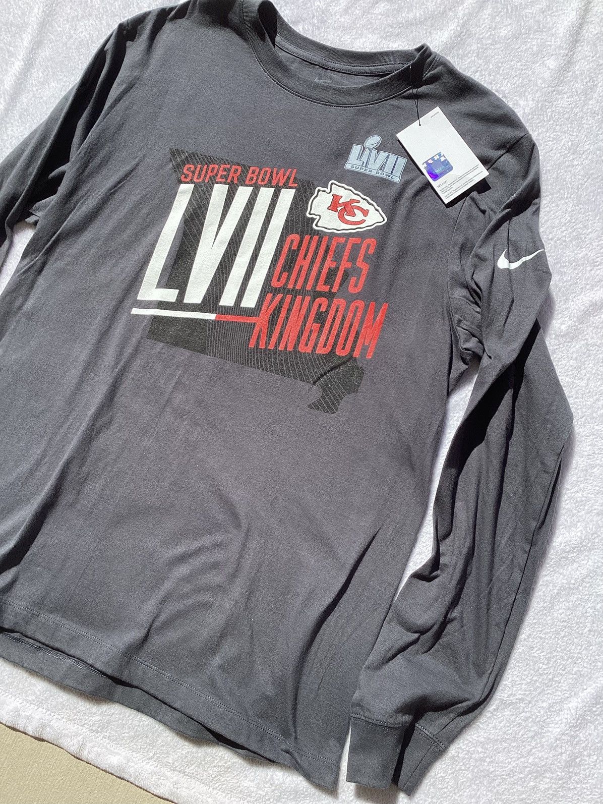 Nike NWT Super Bowl 57 Kansas City chiefs long sleeve shirt Size US L / EU 52-54 / 3 - 2 Thumbnail