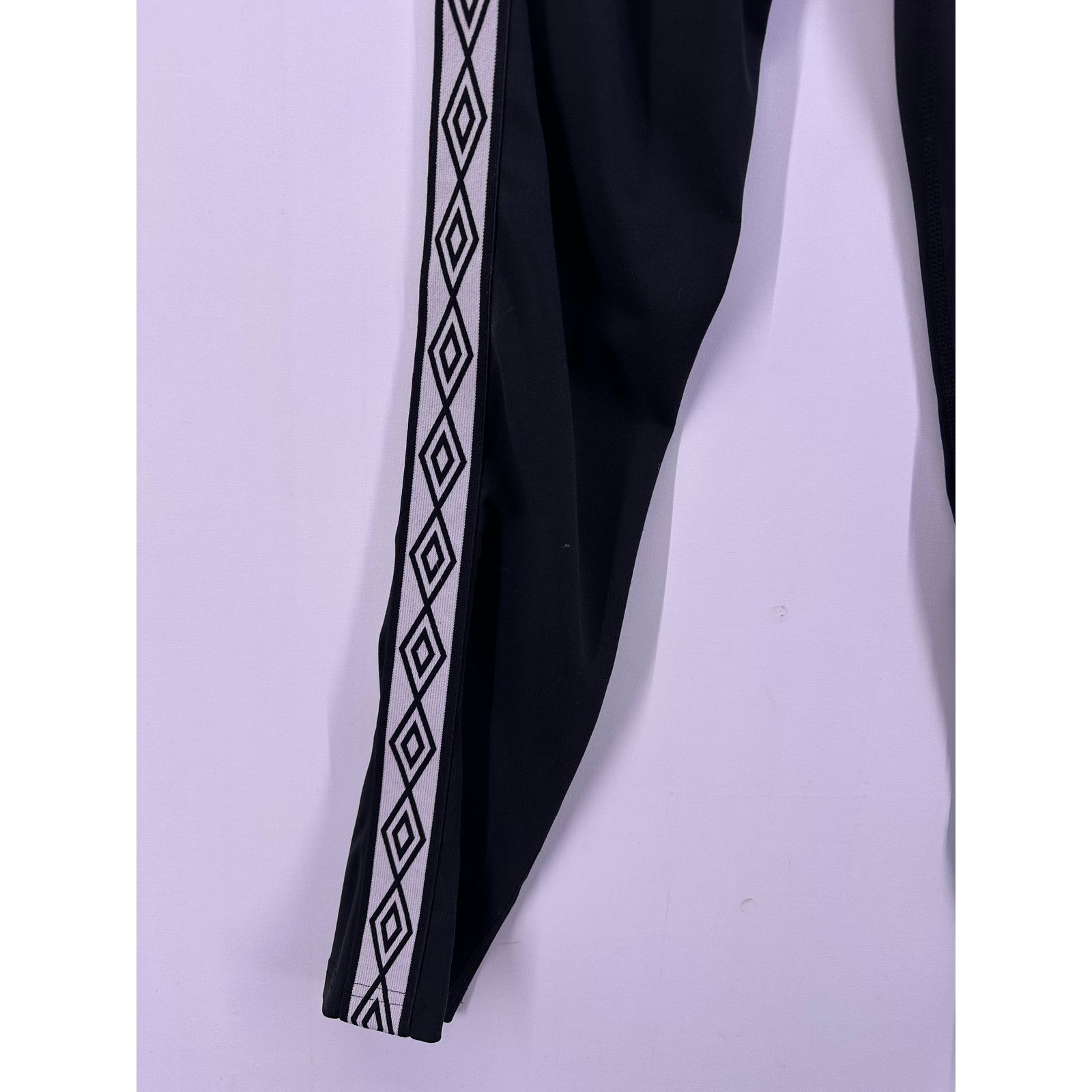 Umbro Umbro Black and White Double Diamond Size Large 12 Size 34" / US 12 / IT 48 - 3 Thumbnail