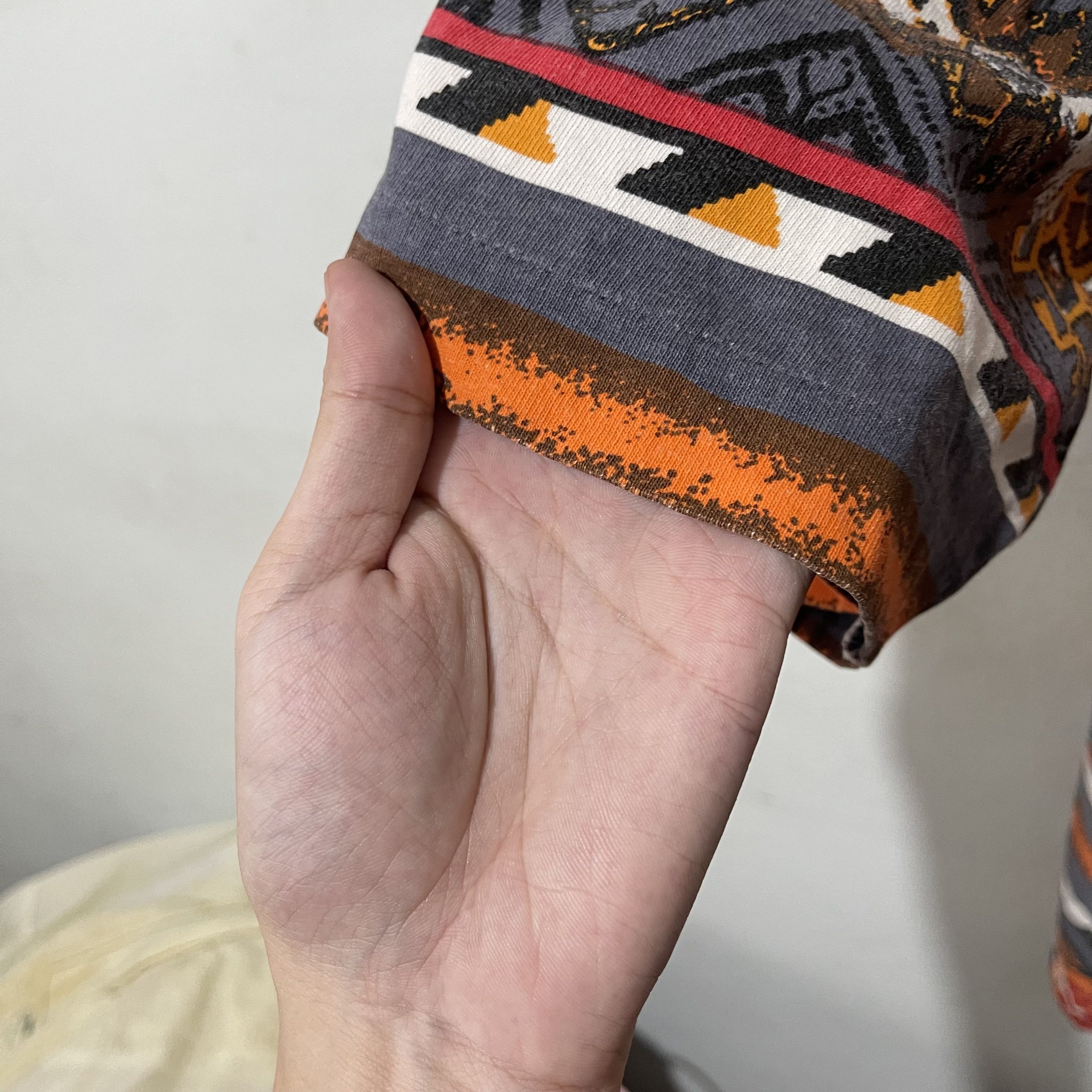 Vintage Vintage 90s Tribal Pattern T-Shirt Size US XXL / EU 58 / 5 - 5 Thumbnail