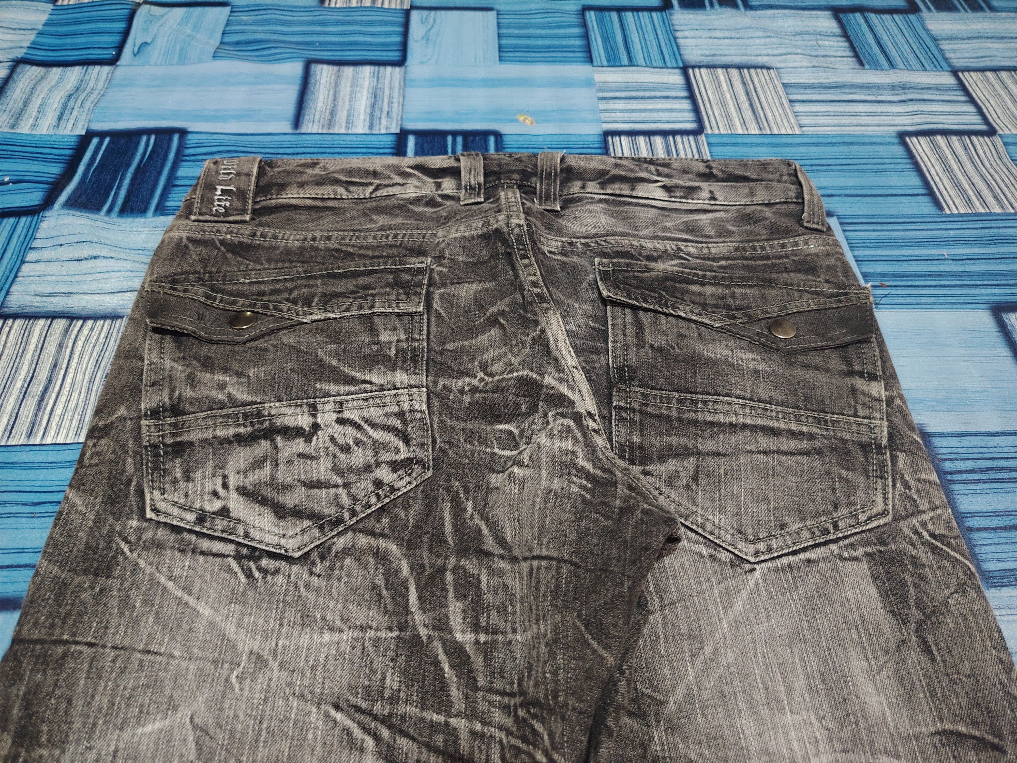 Le Grande Bleu (L.G.B.) Japanese Wild Life Skull Bones Whiskered Flared Jeans Size US 32 / EU 48 - 12 Thumbnail