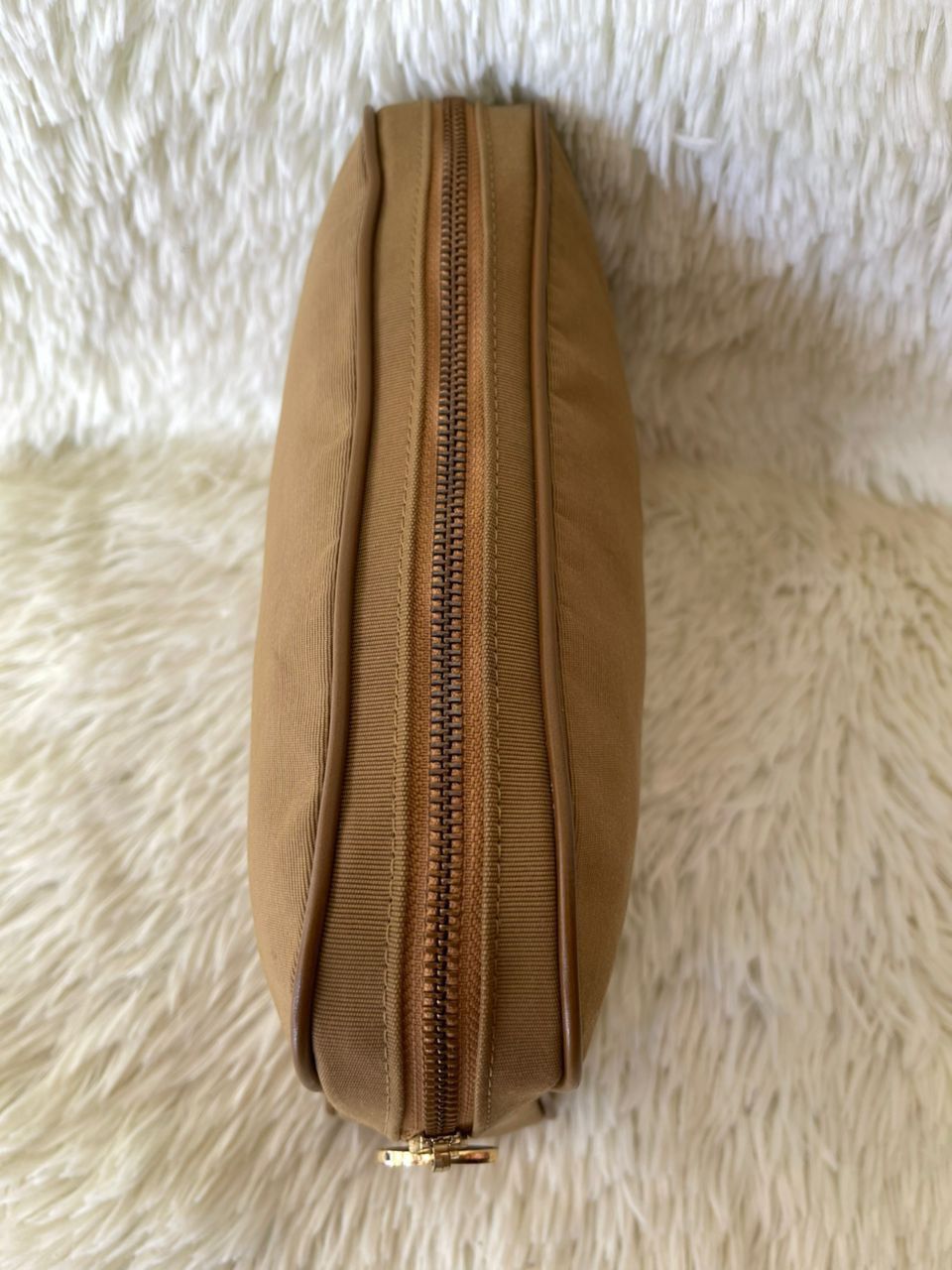Designer × Moschino Moschino Gold Hadware Clutch Pouch Bag Size ONE SIZE - 10 Thumbnail