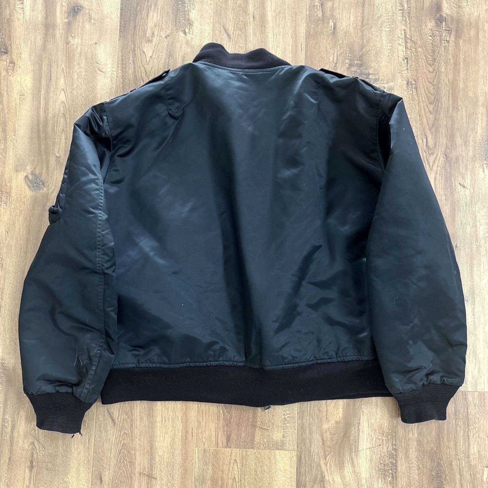 Vintage VINTAGE Globemaster C-17 MA-1 Flight Jackets Coat Men 2XL Reversible Bomber Navy Army Military Black Fur Trim Size US XXL / EU 58 / 5 - 7 Thumbnail