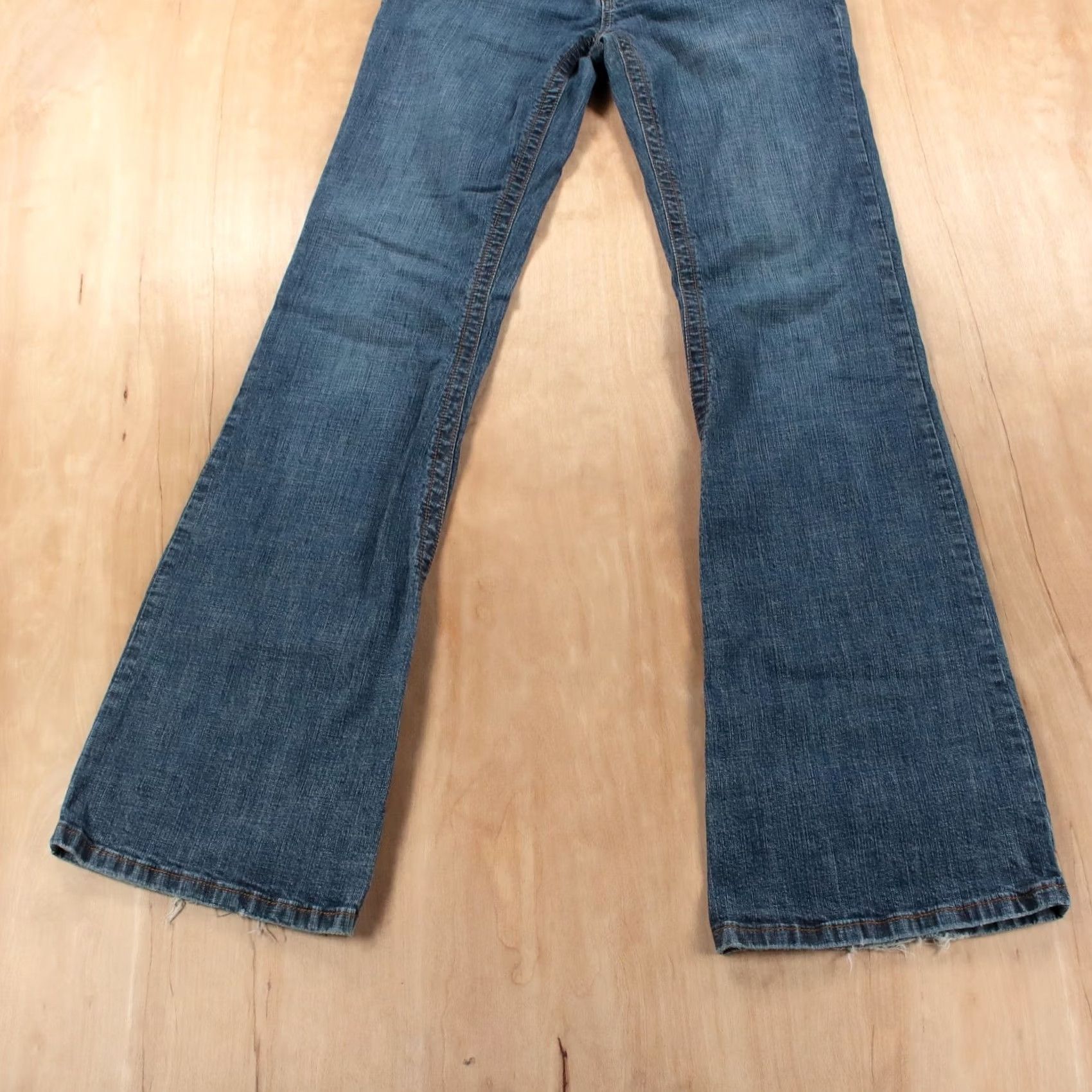 Denime vtg YOUNIQUE low rise flare jeans blue 7 Juniors YM? Size 28" / US 6 / IT 42 - 2 Thumbnail