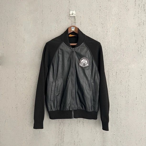 Louis Vuitton Louis Vuitton x NBA Leather Logo Bomber Jacket Size L Size US L / EU 52-54 / 3 - 1 Thumbnail
