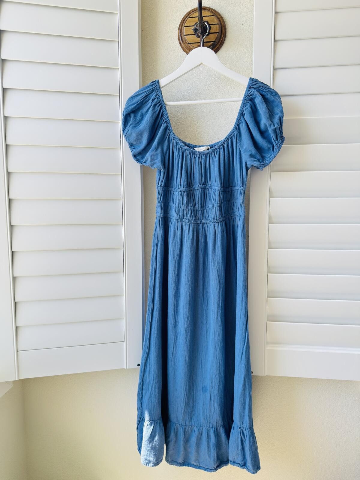 mini dress vacation Chic Bohemian for Summer: Floral Print, Open Back & Puff Sl – Canary Houze Mini dress Valentine2026 Le Fashion: 25 Instagram-Worthy Size:42R x 30
