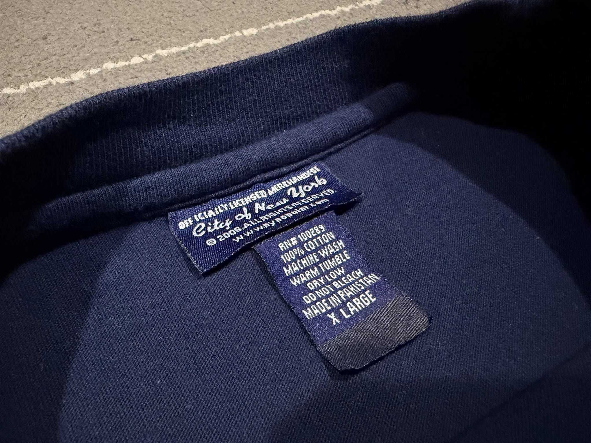 Other OG NYPD 2006 COPYRIGHT police tee XL 2713 Size US XL / EU 56 / 4 - 5 Thumbnail