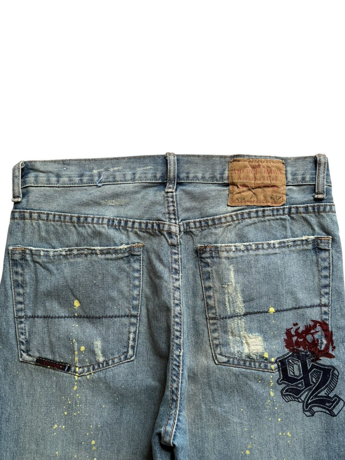 Abercrombie & Fitch Vintage Abercrombie Faded Wash Splattered Bootcut Jeans Size US 31 - 8 Thumbnail