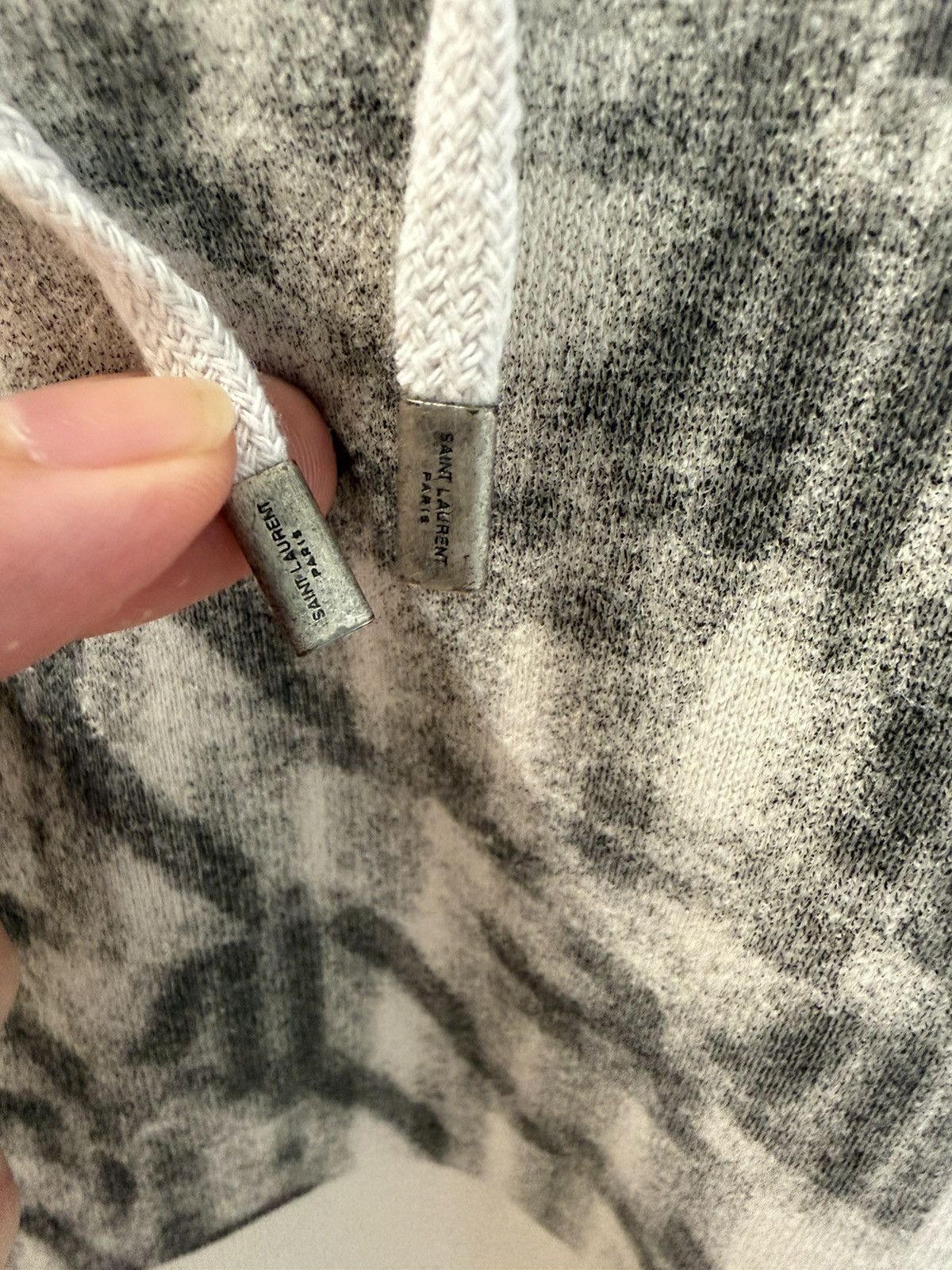 Saint Laurent Paris AW21 Blurred Box Logo Hoodie Size US S / EU 44-46 / 1 - 3 Thumbnail