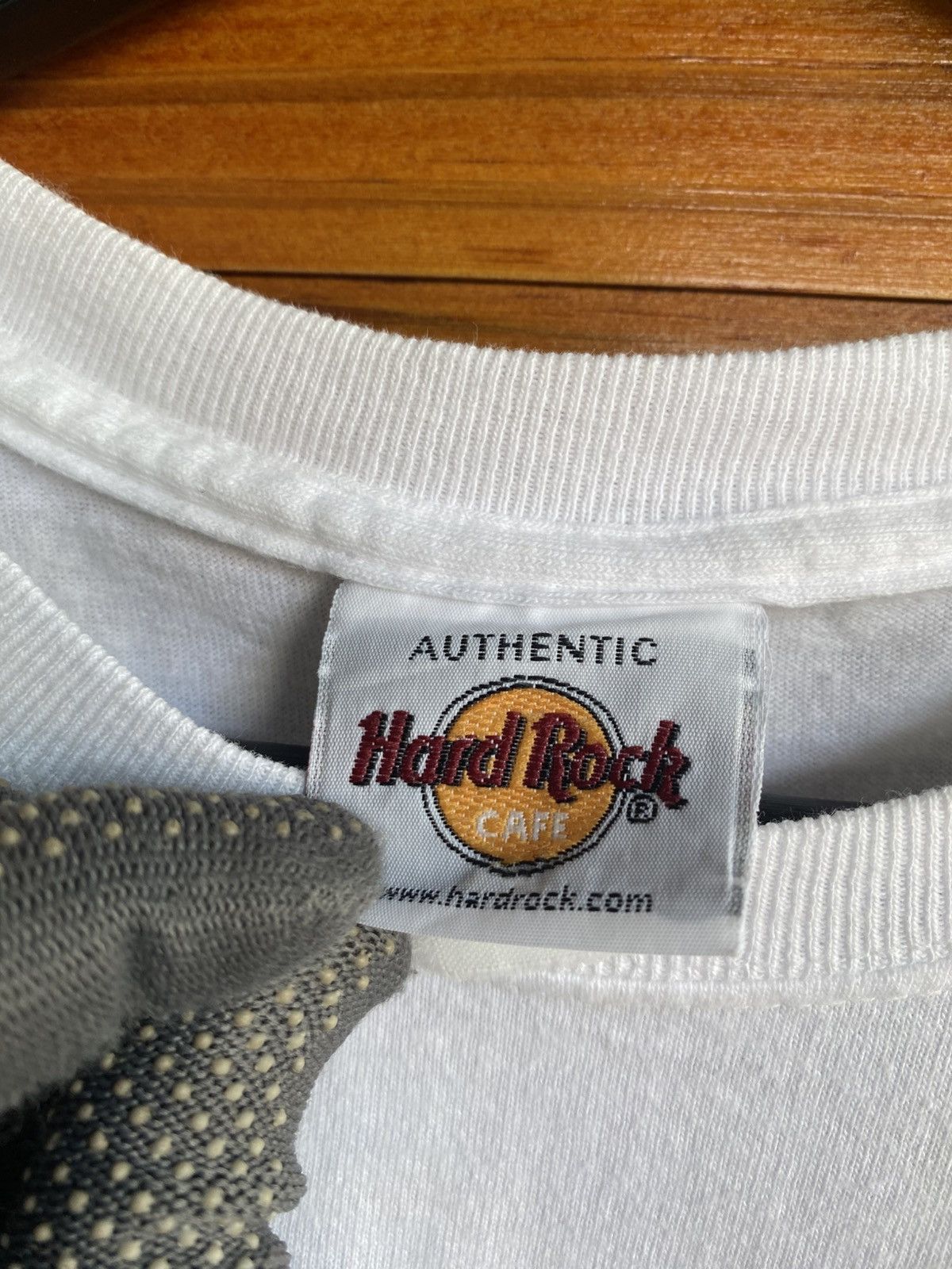 Hard Rock Cafe Vintage Hard Rock Cafe Orlando Mardi Gras T-Shirt 90s White Size US S / EU 44-46 / 1 - 8 Thumbnail