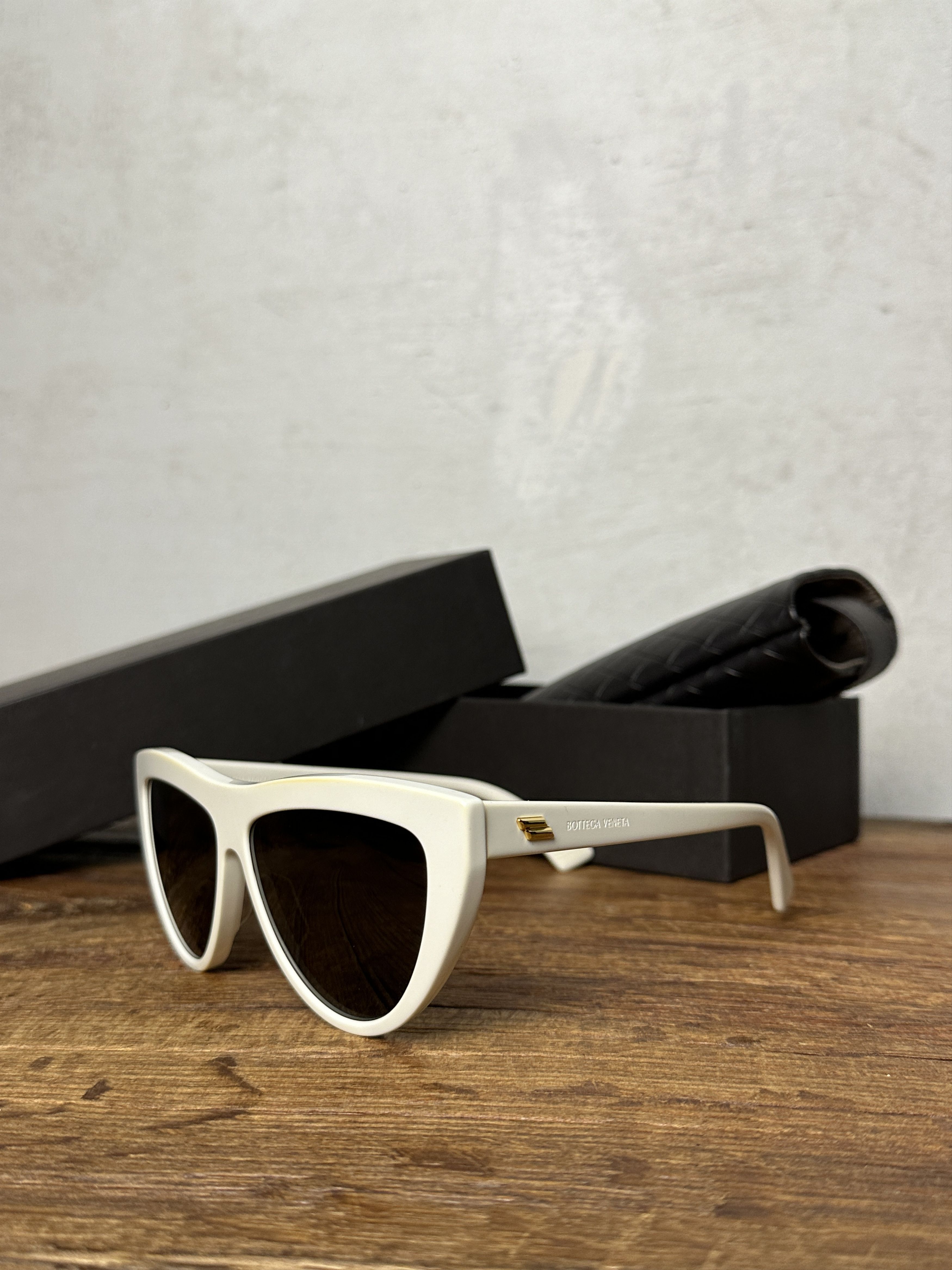 Bottega Veneta Bottega Veneta New Classic White Sunglasses Size ONE SIZE - 12 Thumbnail