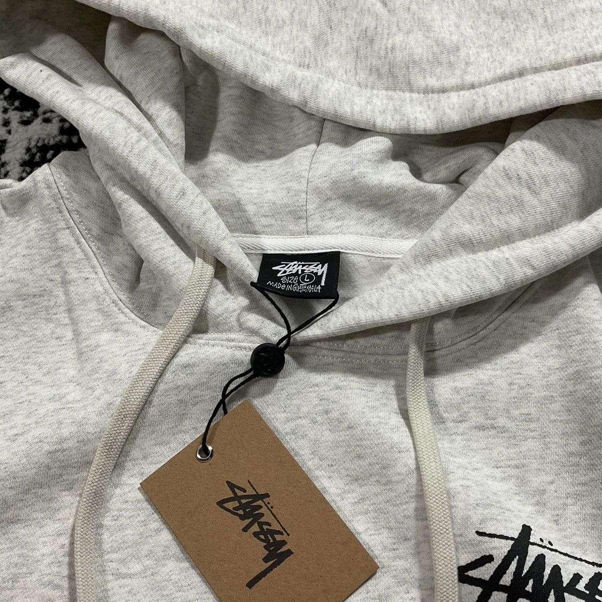 Stussy STUSSY WORLD TOUR HOODIE IN ASH HEATHER SIZE LARGE Size US L / EU 52-54 / 3 - 5 Thumbnail