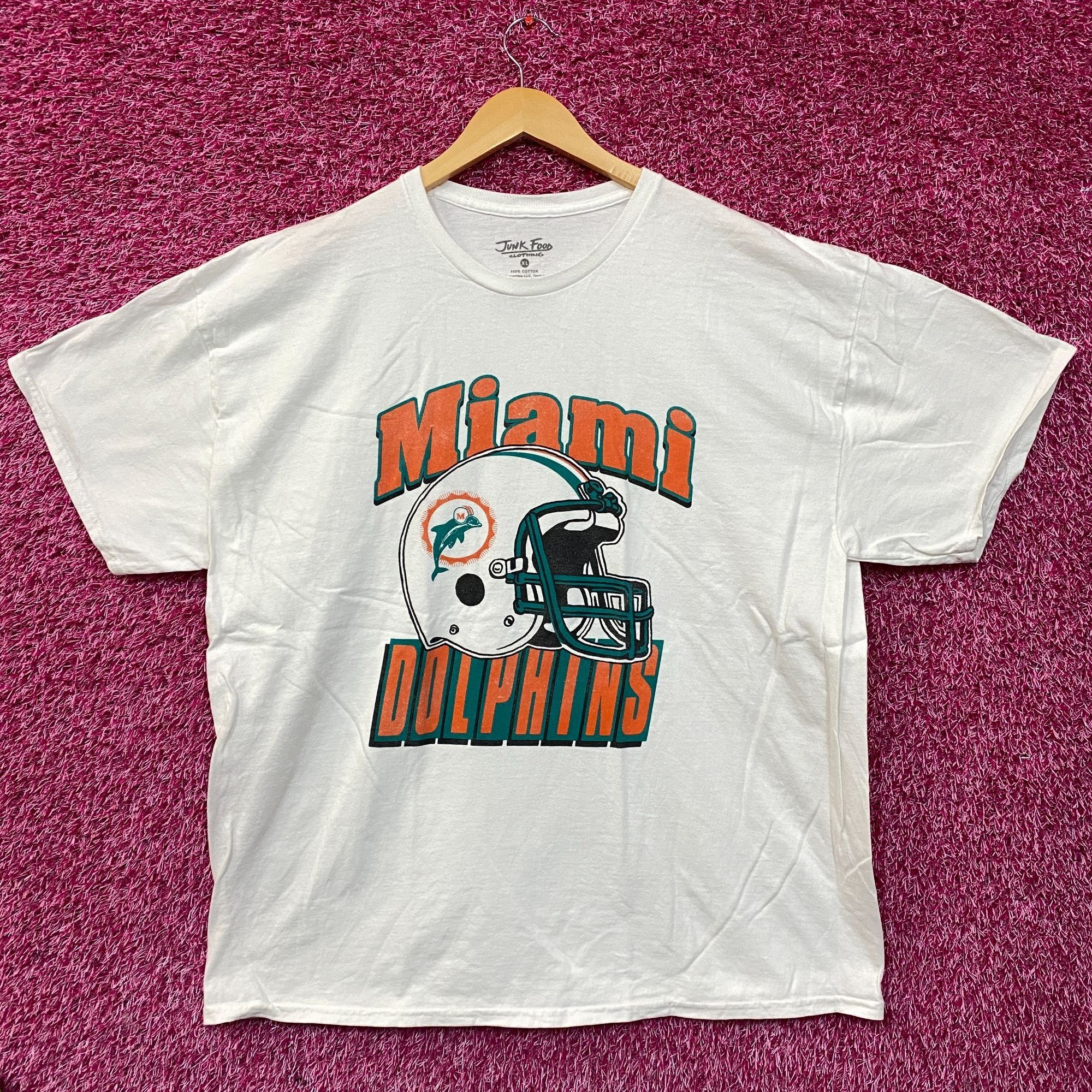 Junk Food Junk Food NFL Miami Dolphins Throwback Helmet Logo T- Shirt Size US XL / EU 56 / 4 - 1 Thumbnail