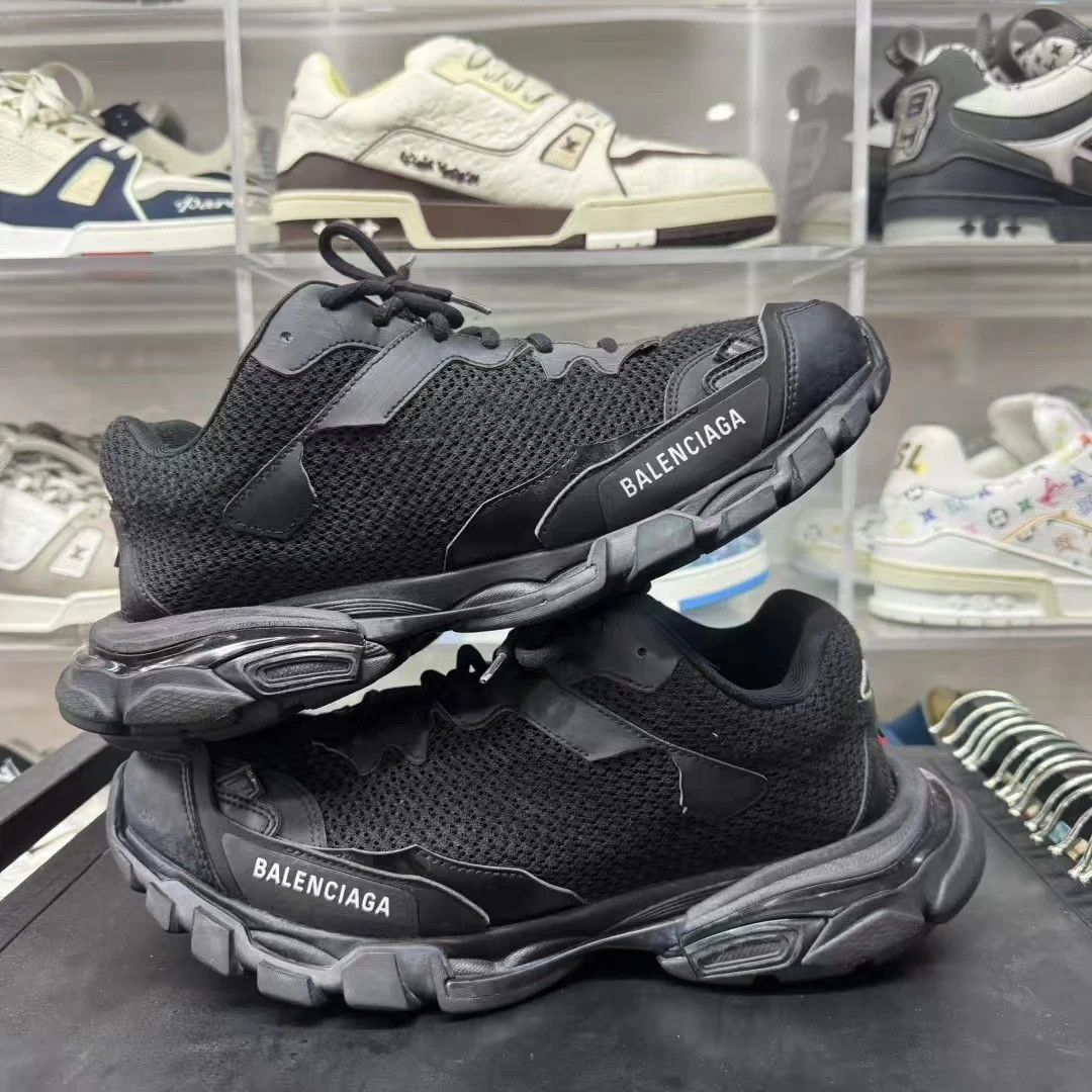 Balenciaga Balenciaga Track 3 Black Size 43 Mint Condition Size US 10 / EU 43 - 2 Thumbnail