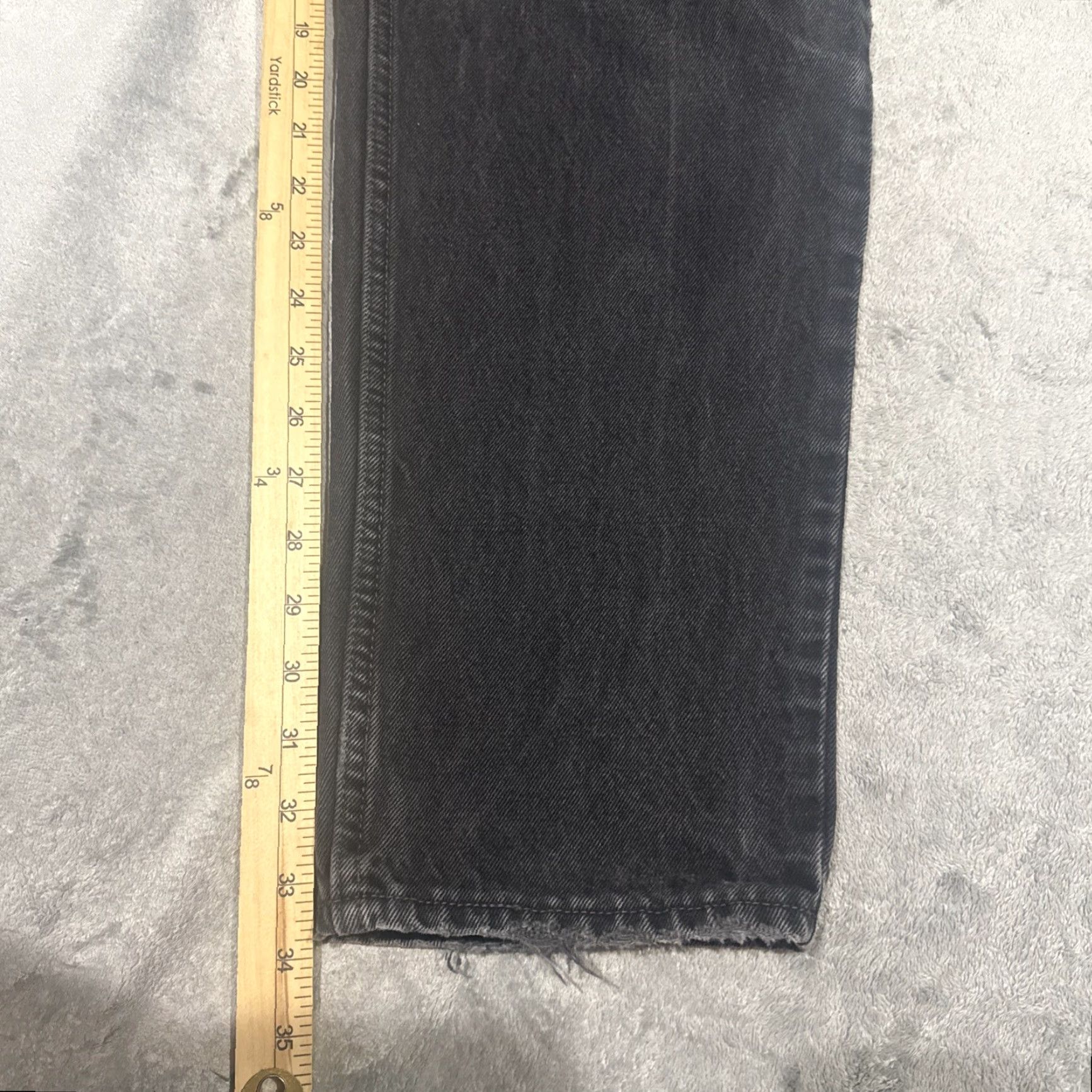 Levi's VINTAGE Levi's 560 Jeans Men 33x34 Black Tapered Leg Loose Fit USA Made 5-Pocket Denim Medium Wash Size US 33 - 5 Thumbnail