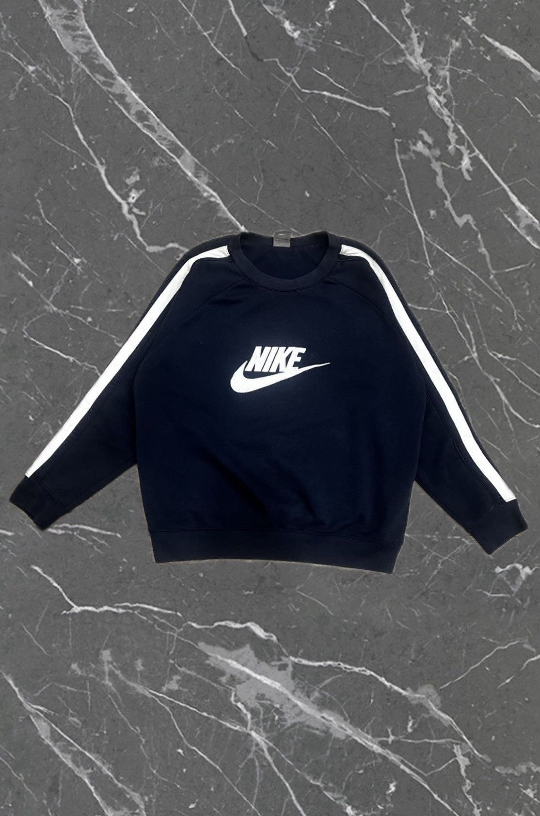 Nike VERY RARE Vintage big logo nike sweatshirt S Size US S / EU 44-46 / 1 - 1 Thumbnail