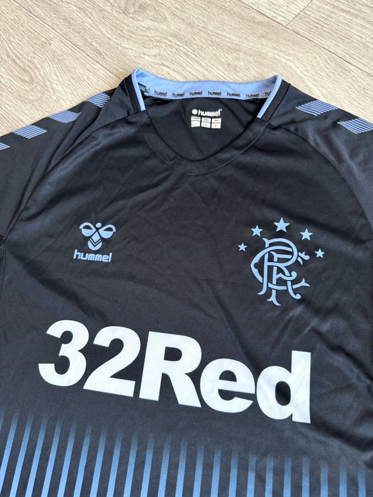 Hummel 🔷Hummel Glasgow Rangers 2019/20 Soccer jersey🔷 Size US L / EU 52-54 / 3 - 2 Thumbnail