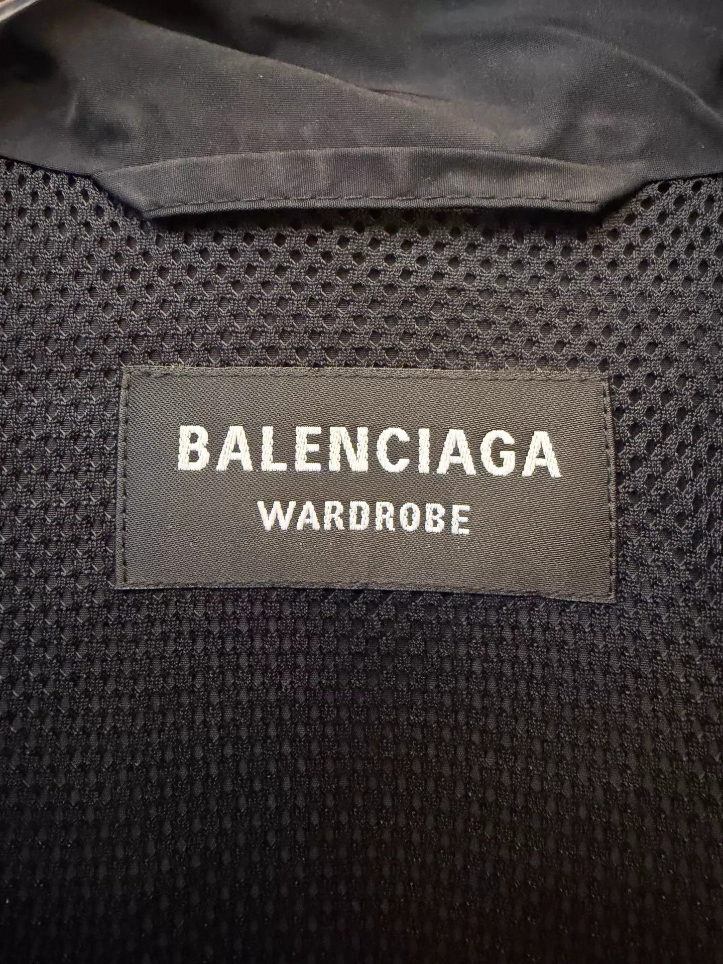 Balenciaga Balenciaga logo print regular fit unisex black jacket 44 Size US S / EU 44-46 / 1 - 3 Thumbnail