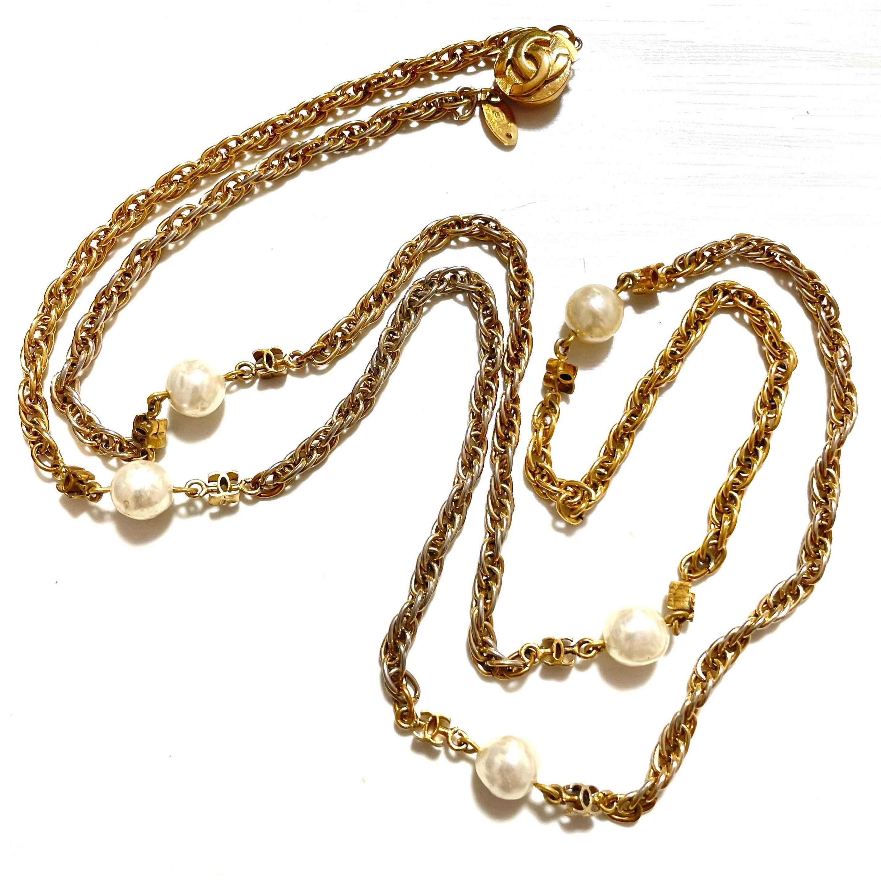 Chanel Vintage CHANEL long necklace with faux pearl and mini CC Size ONE SIZE - 2 Thumbnail
