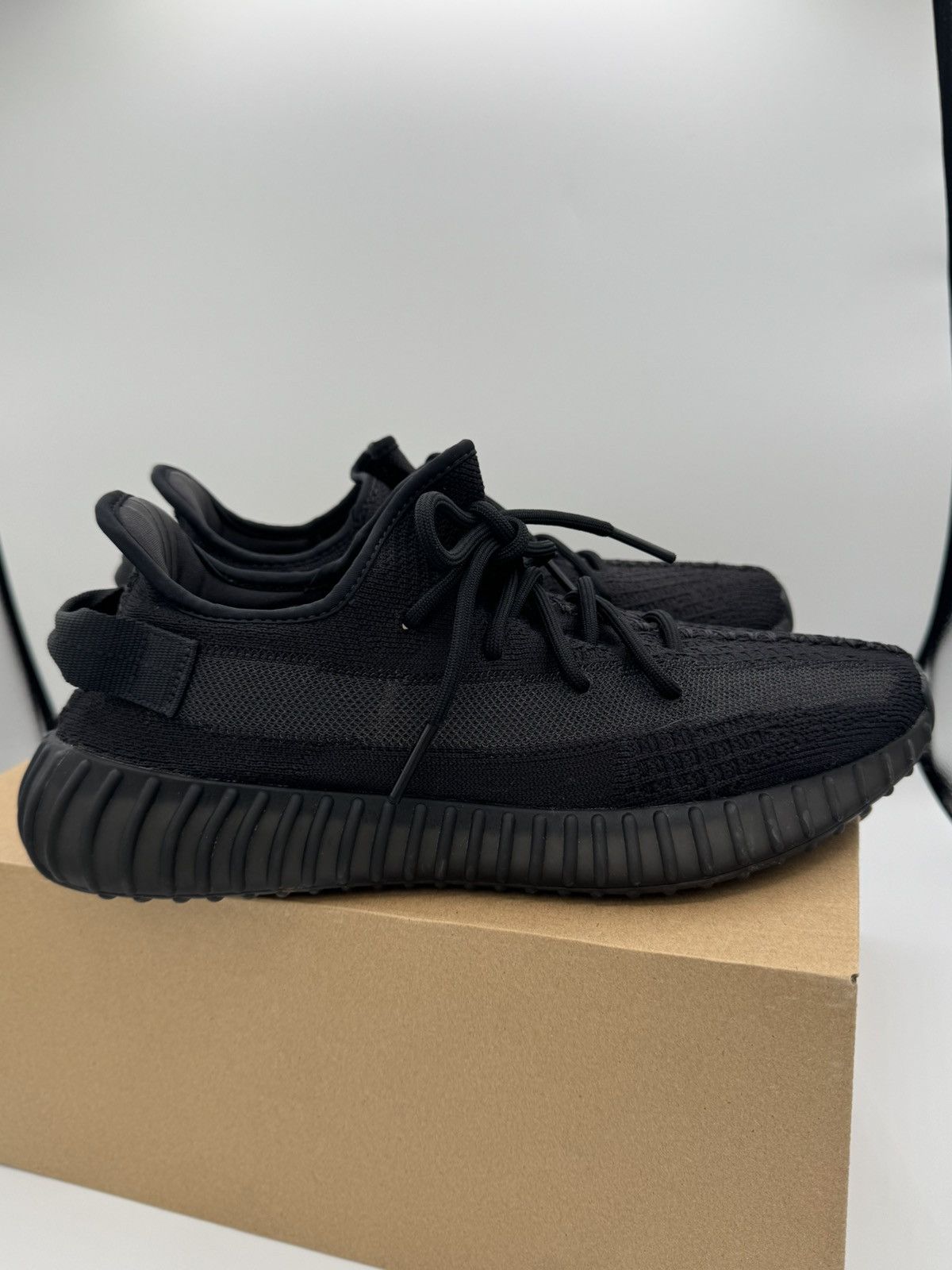 Adidas Yeezy Boost 350 V2 Low Onyx