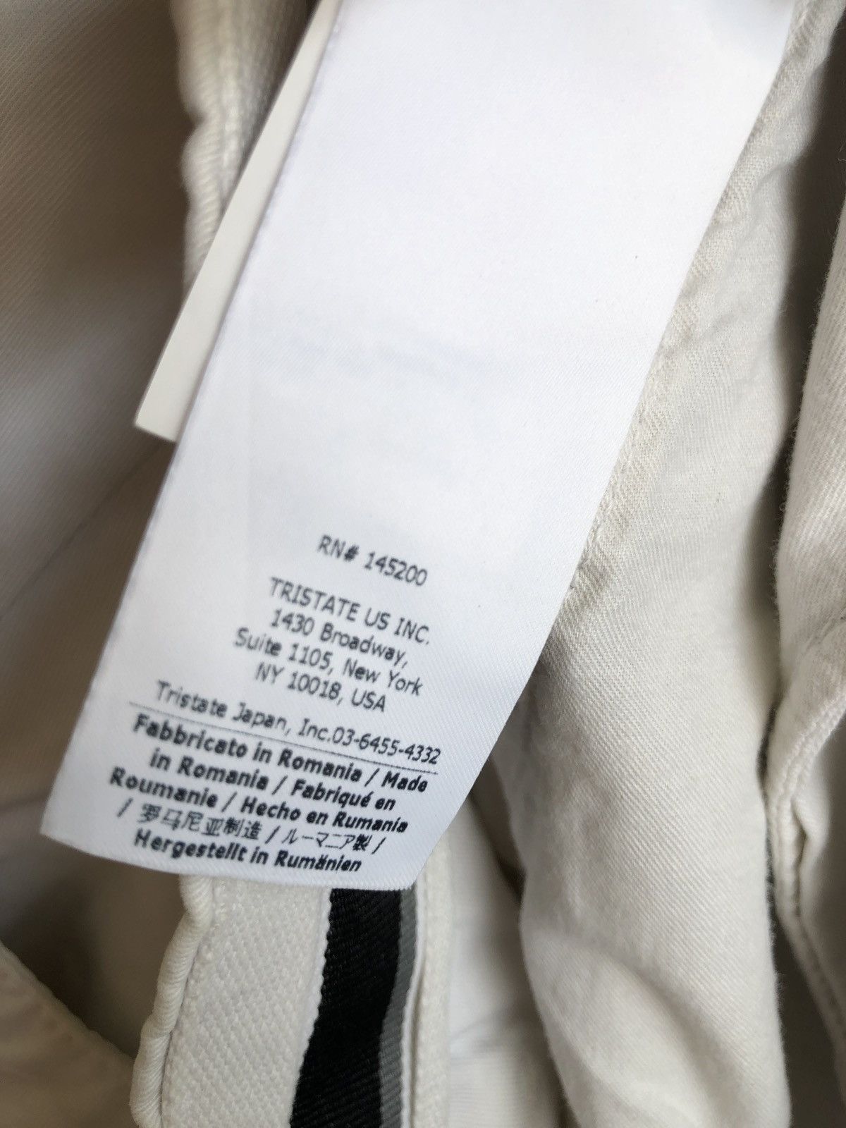 C.P. Company CP COMPANY LENS SHORT CARGO Size US 34 / EU 50 - 17 Thumbnail