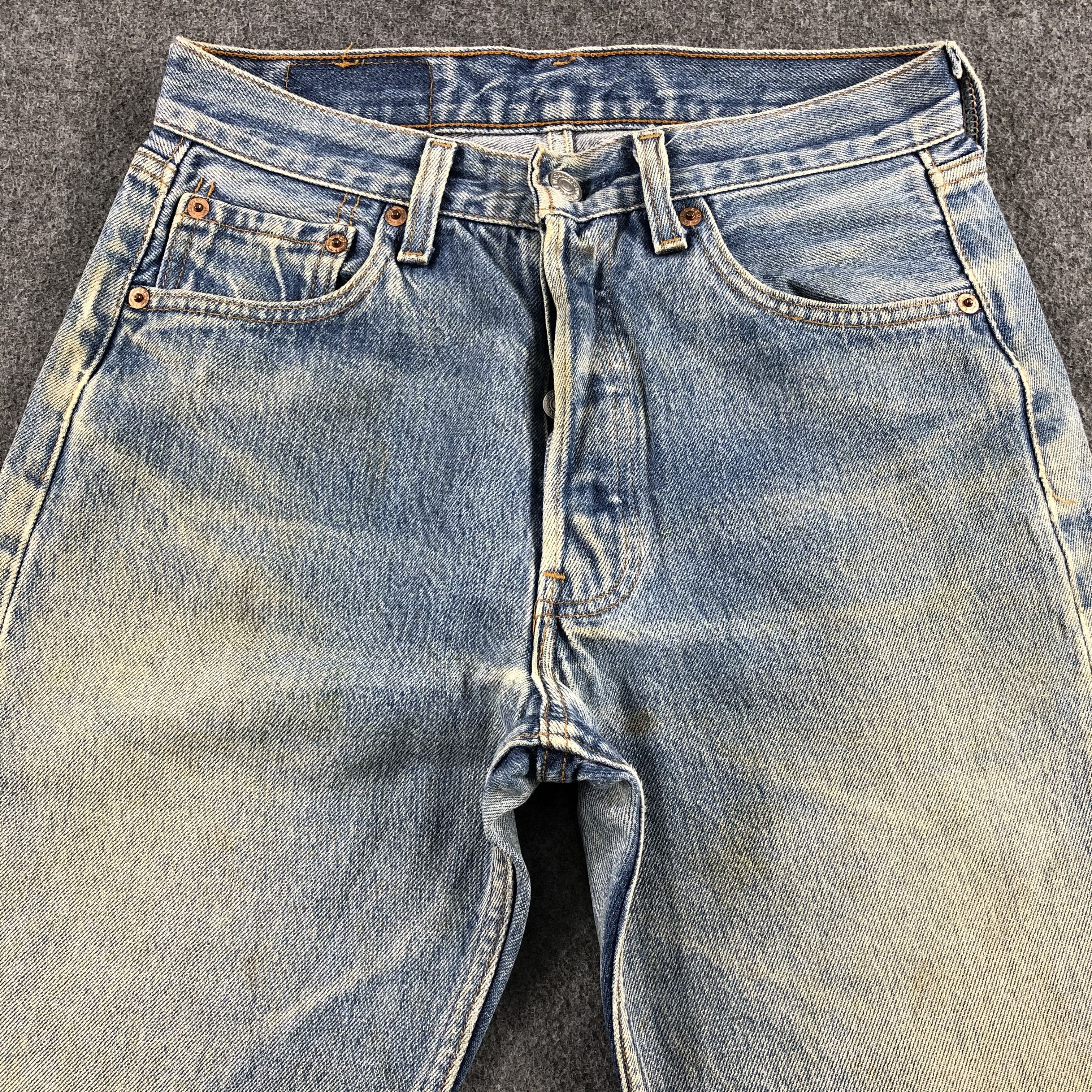 Levi's Vintage 90s Light Wash Levis 501 Jeans-J1451 Size US 28 / EU 44 - 3 Thumbnail