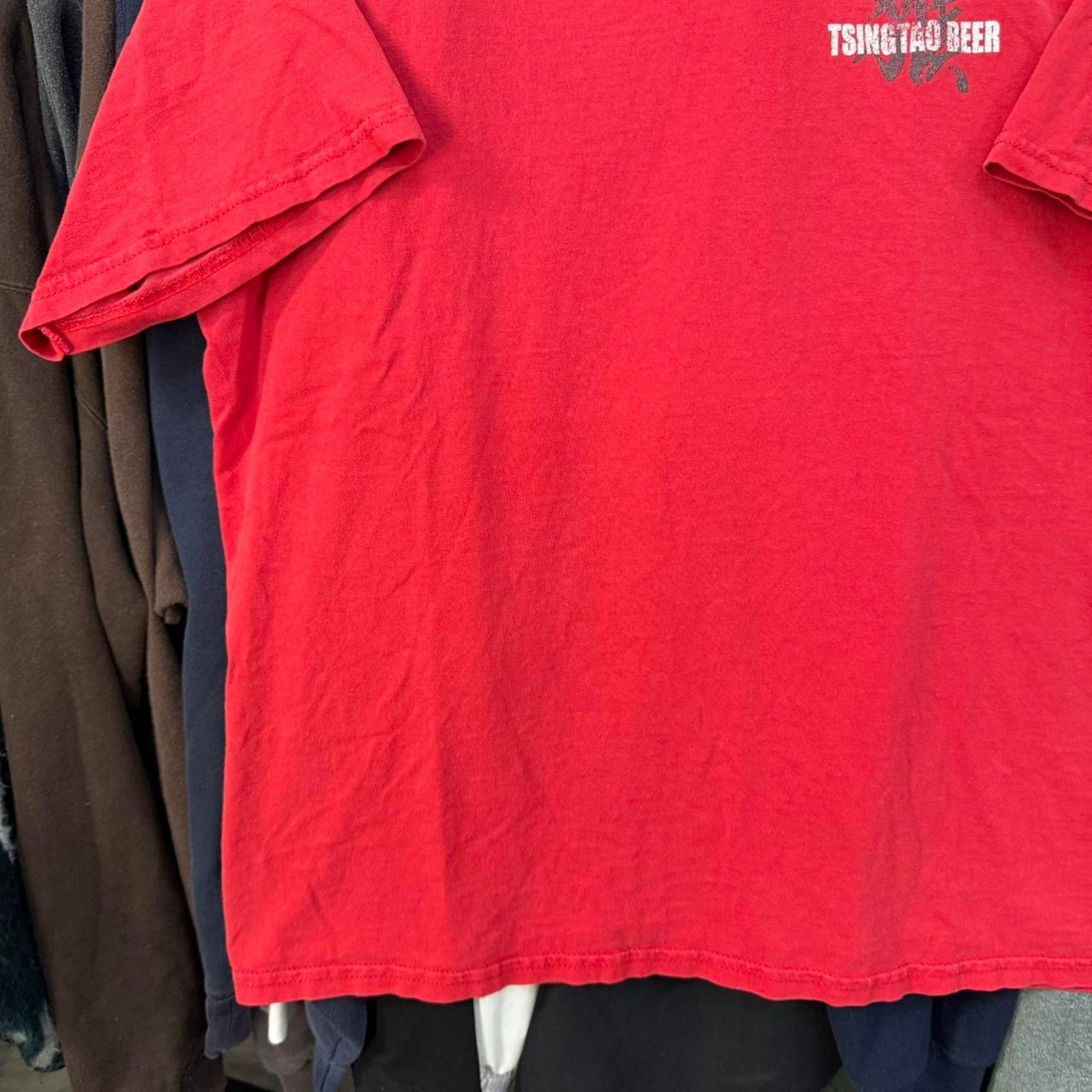 Gildan Vintage 2004 Year of the Monkey Shirt With Faded Graphic Red Size US XL / EU 56 / 4 - 5 Thumbnail