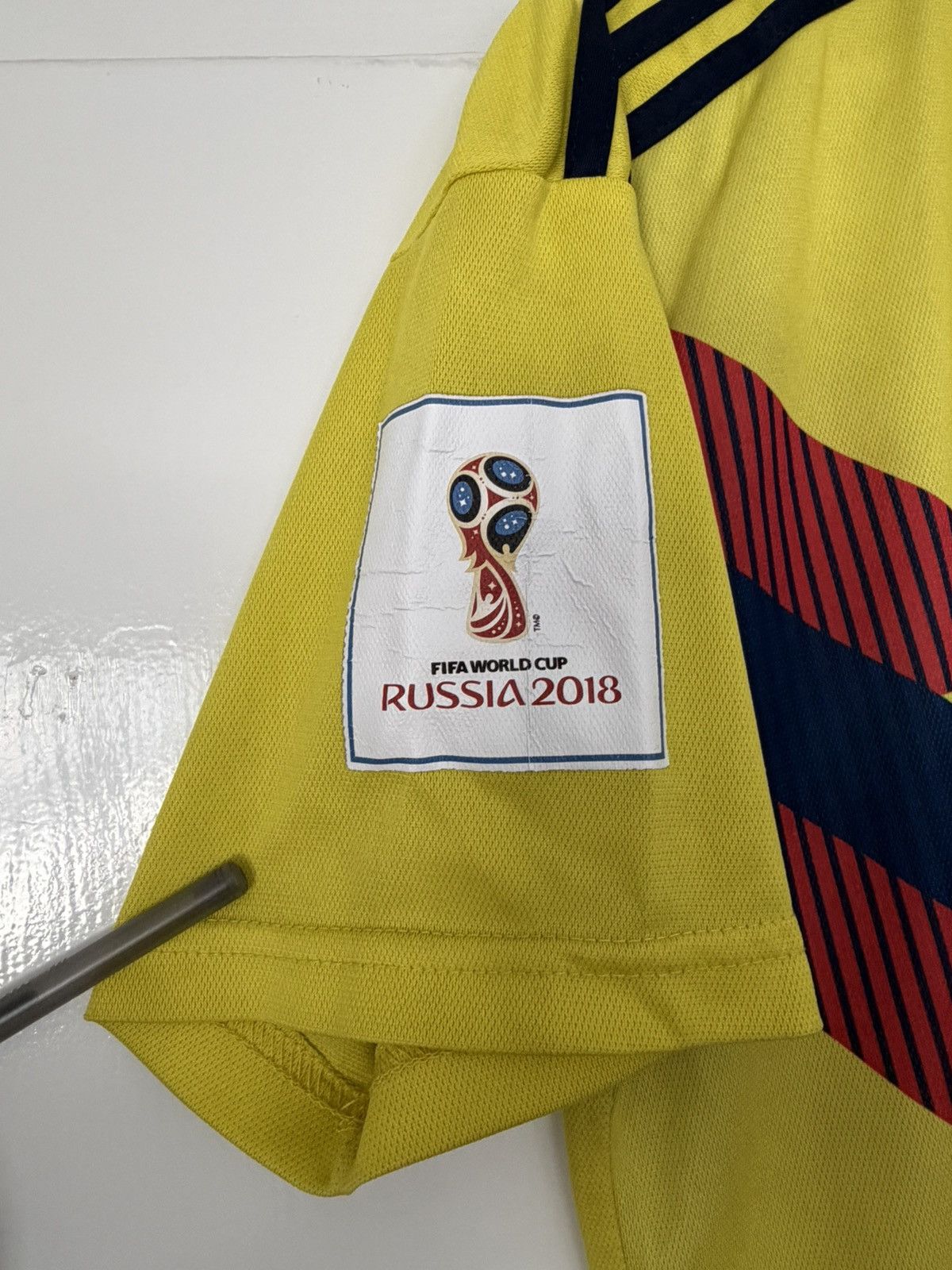 Adidas ADIDAS COLOMBIA NATIONAL TEAM 2018-19 JERSEY FIFA WORLD CUP Size US L / EU 52-54 / 3 - 6 Thumbnail