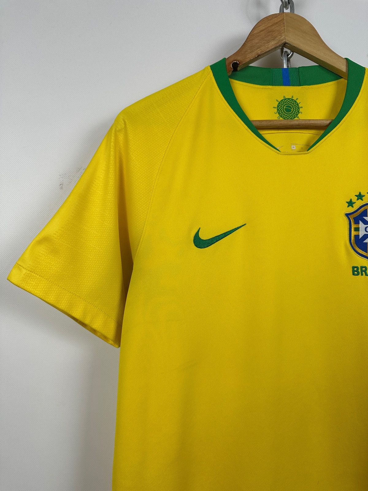 Nike 2018 Nike Brazil National Team Home Soccer Jersey Size US M / EU 48-50 / 2 - 4 Thumbnail