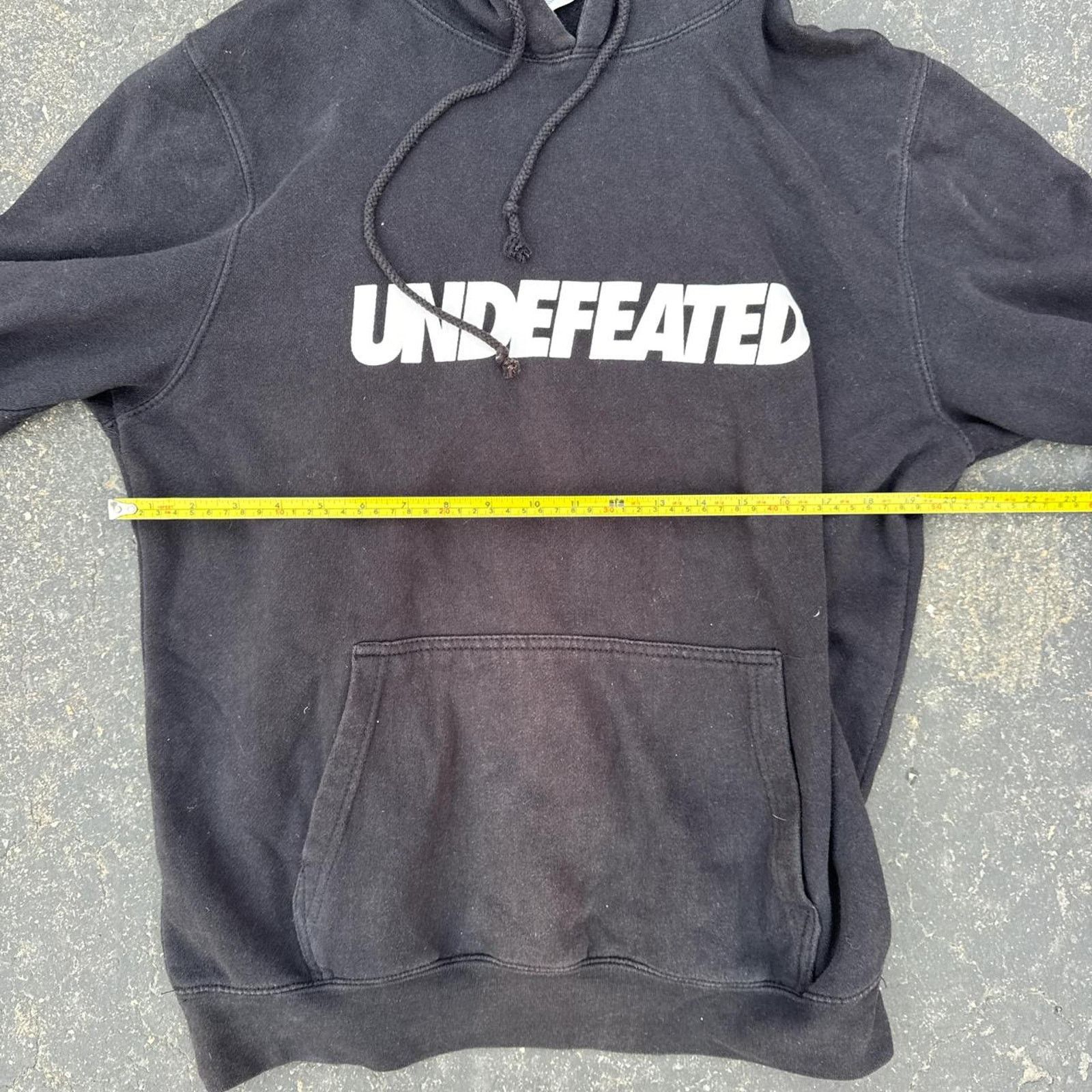 Undefeated Undefeated Spell Out Logo Black T-Shirt Size Large Size US L / EU 52-54 / 3 - 7 Thumbnail