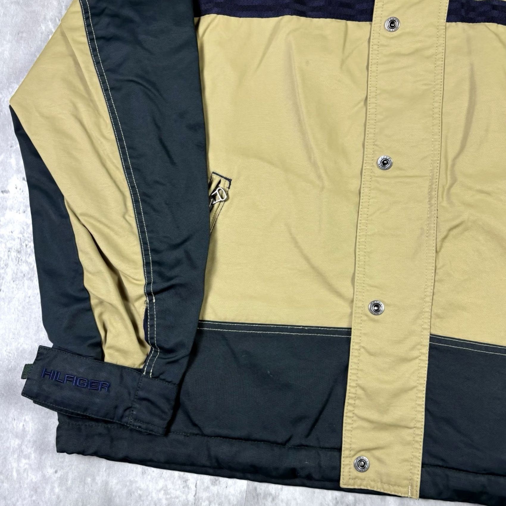Tommy Hilfiger VINTAGE Tommy Hilfiger Jacket Mens L Beige Full Zip Hooded Pockets Fleece Lined Y2K Size US L / EU 52-54 / 3 - 5 Thumbnail