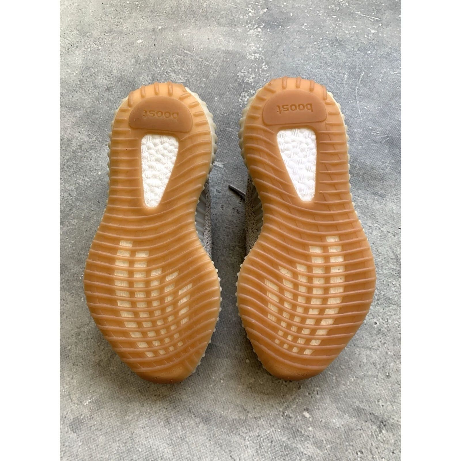 Adidas ADIDAS YEEZY 350 V2 SESAME SNEAKERS BOOST SIZE US 4.5 UK 4 EU 36 2/3 - MEN - Gray - Sneaker Size US 5 / EU 37 - 6 Thumbnail