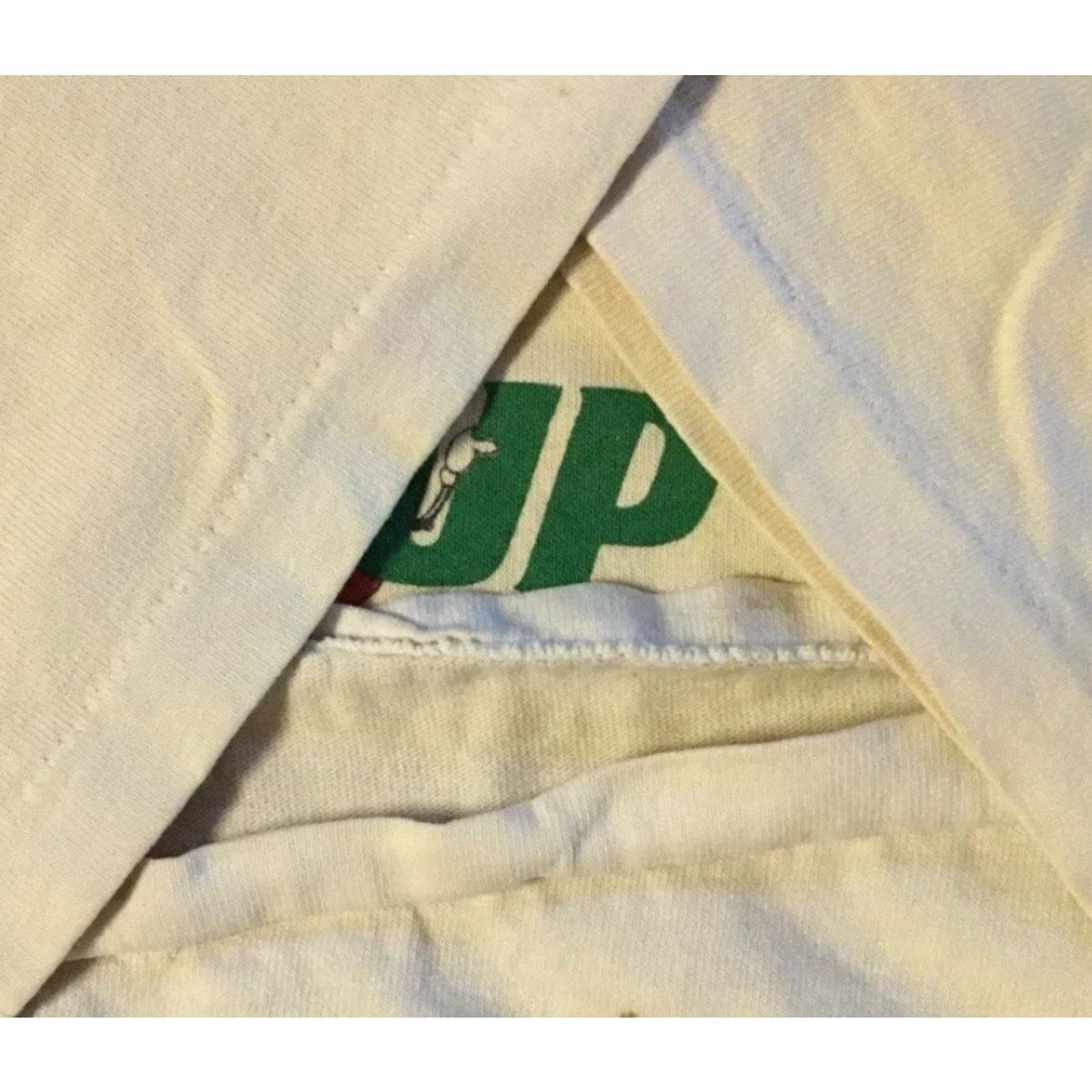 Thrasher VINTAGE 90s 7up Thrashed Faded Promo Shirt M White Crew Neck Short Sleeve Graphic Tee Men Distressed Coca Cola Surf Skate Grunge Funny 80s 90s USA Size US M / EU 48-50 / 2 - 5 Thumbnail
