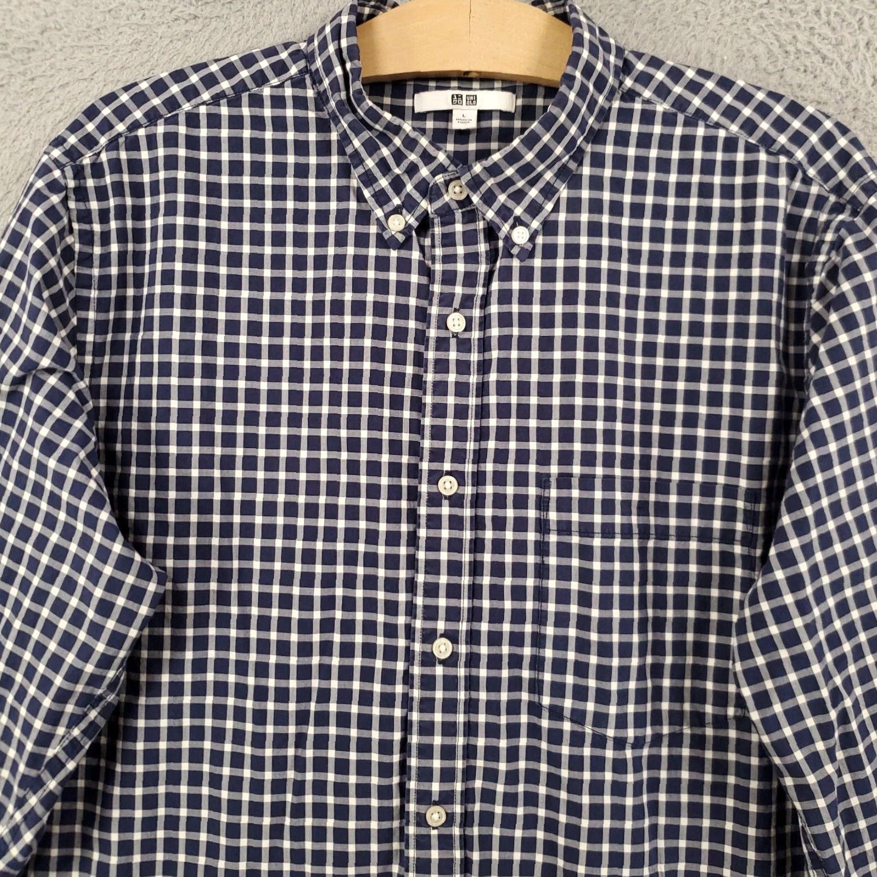Uniqlo Uniqlo Shirt Men Large Blue White Plaid Button-Up Long Sleeve Cotton Casual Business Size US L / EU 52-54 / 3 - 2 Thumbnail