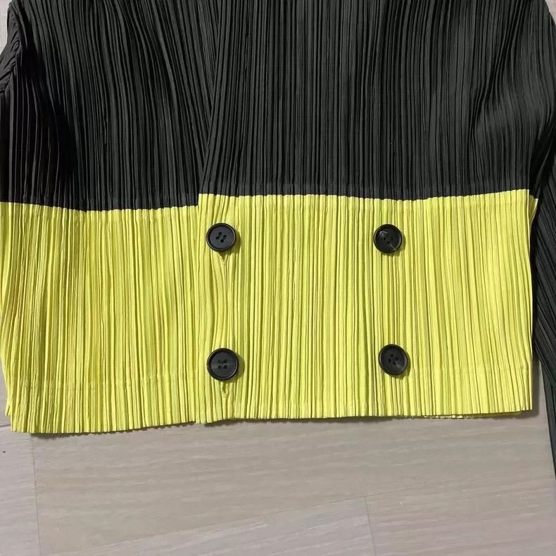Issey Miyake Issey Miyake A black and yellow color-blocked main pleated Size S / US 4 / IT 40 - 3 Thumbnail