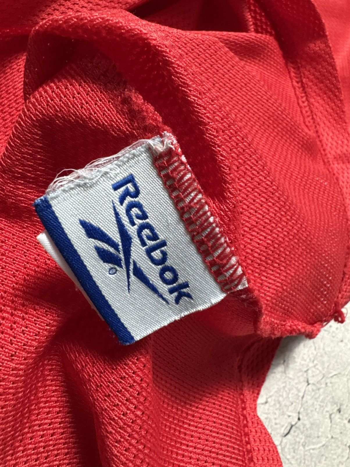 Reebok Reebok FC Liverpool 1998/2000 Vintage Soccer Jersey Size US XS / EU 42 / 0 - 8 Thumbnail