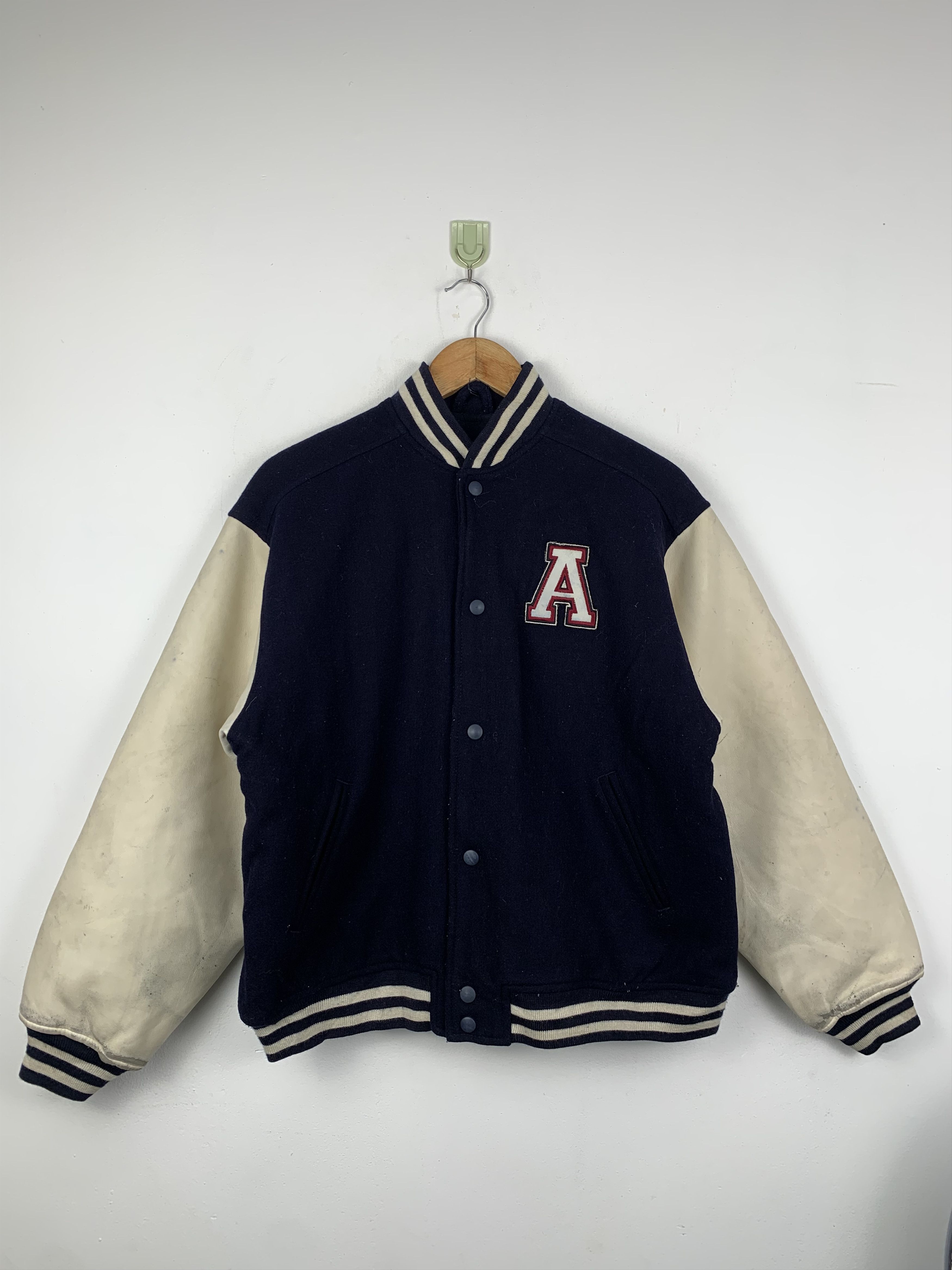 Arizona Jean Co. Vintage Arizona Sleeve Leather Varsity Jacket V0511 Size US L / EU 52-54 / 3 - 1 Thumbnail