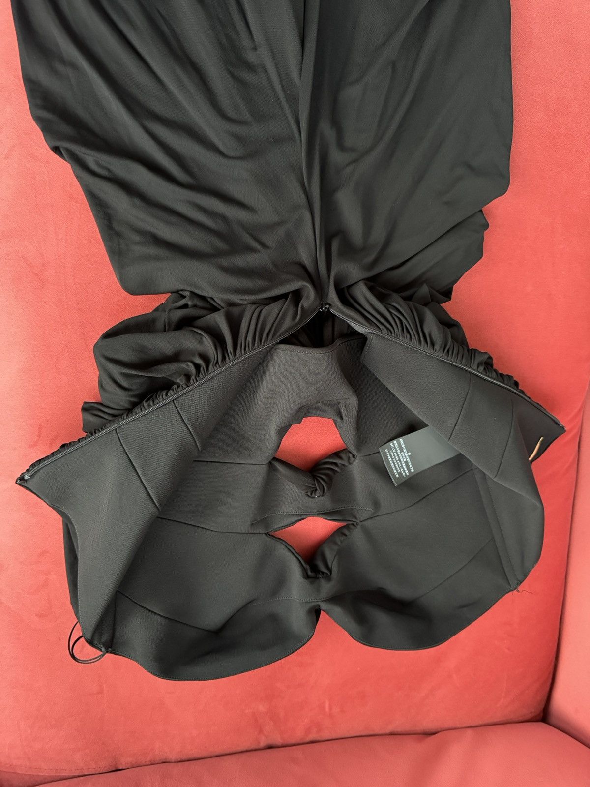 Saint Laurent Paris Saint Laurent black off shoulders jumpsuit, size M Size 27" / US 4 / IT 40 - 14 Thumbnail