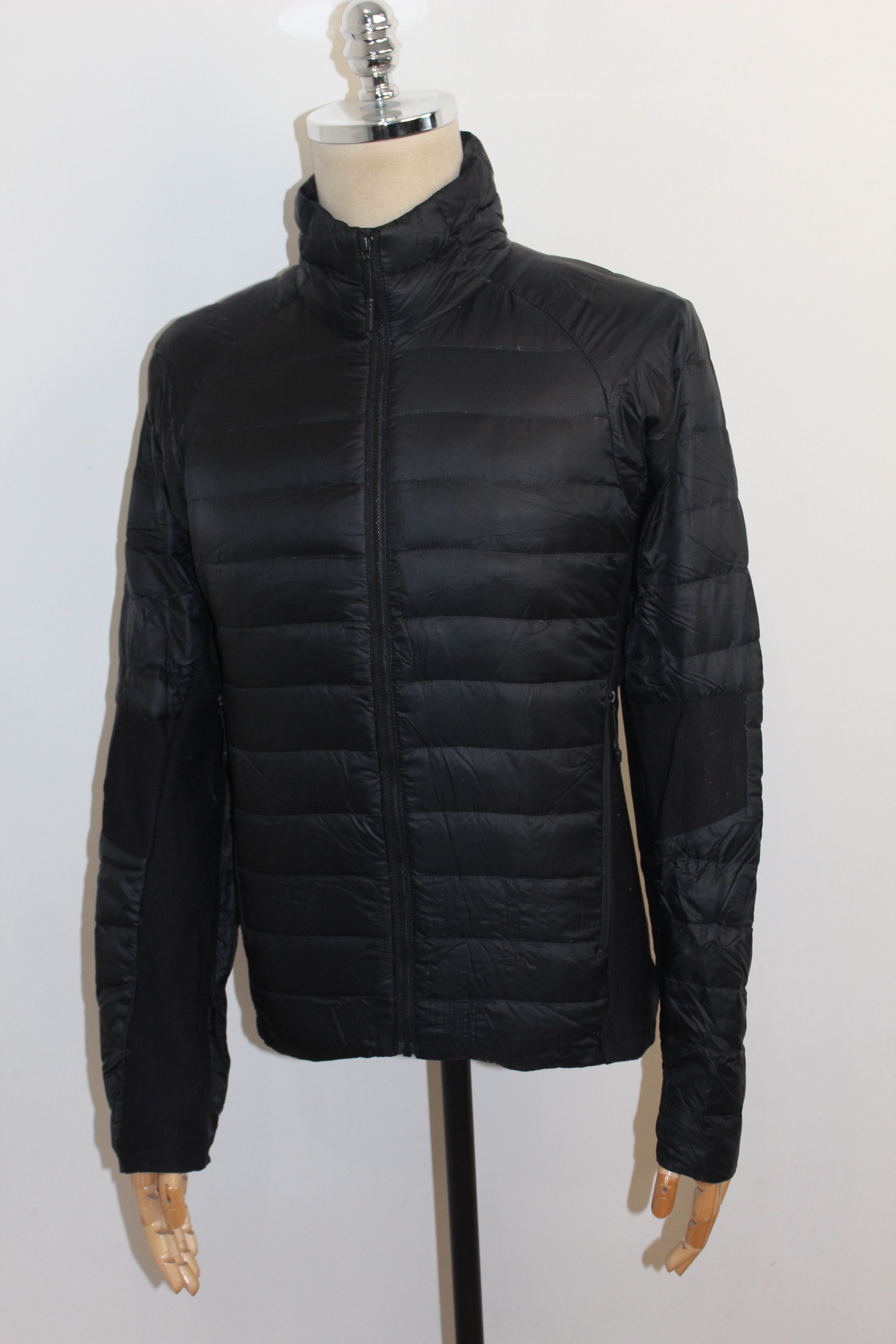 The North Face The North Face Black Quilted Jacket Size M Size US M / EU 48-50 / 2 - 1 Thumbnail