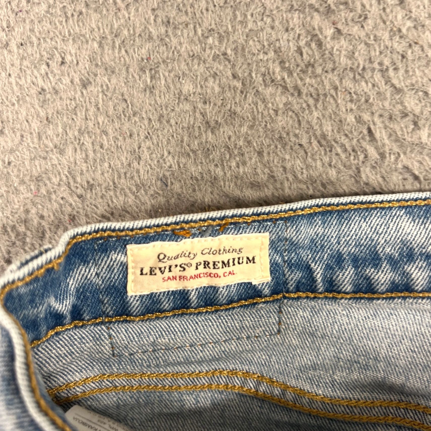 Levi's VINTAGE Levi's 501 Jeans Skinny 29 Womens Premium Denim Button Fly Frayed Cuff Blue 90s Womens Jeggings? Size 29" - 7 Thumbnail